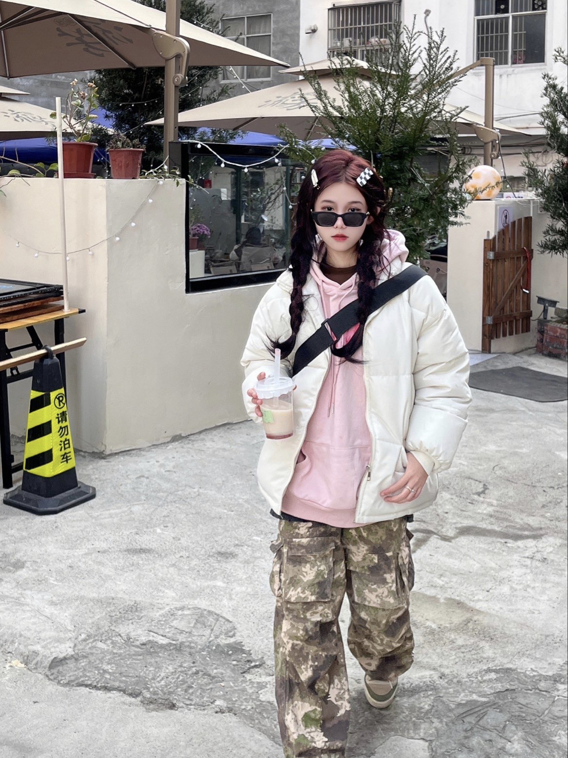 李宁短款羽绒服，你看我可爱不可爱