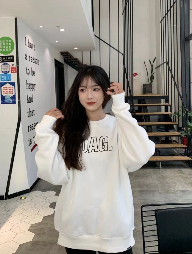 寝室人手一件的队服！太百搭了！
