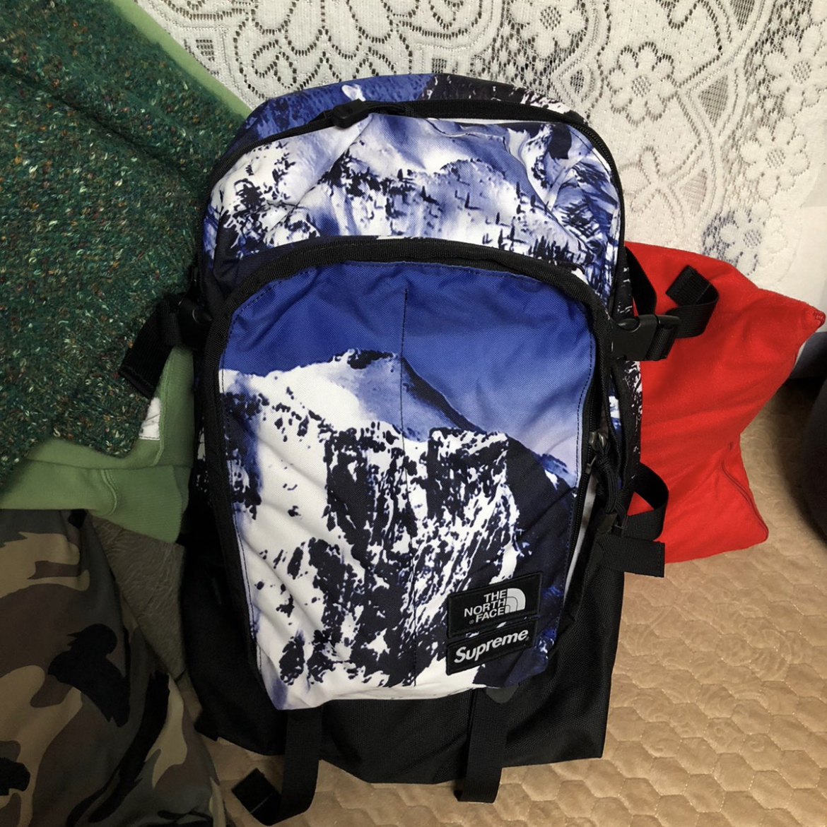 超酷的雪山双肩包🎒