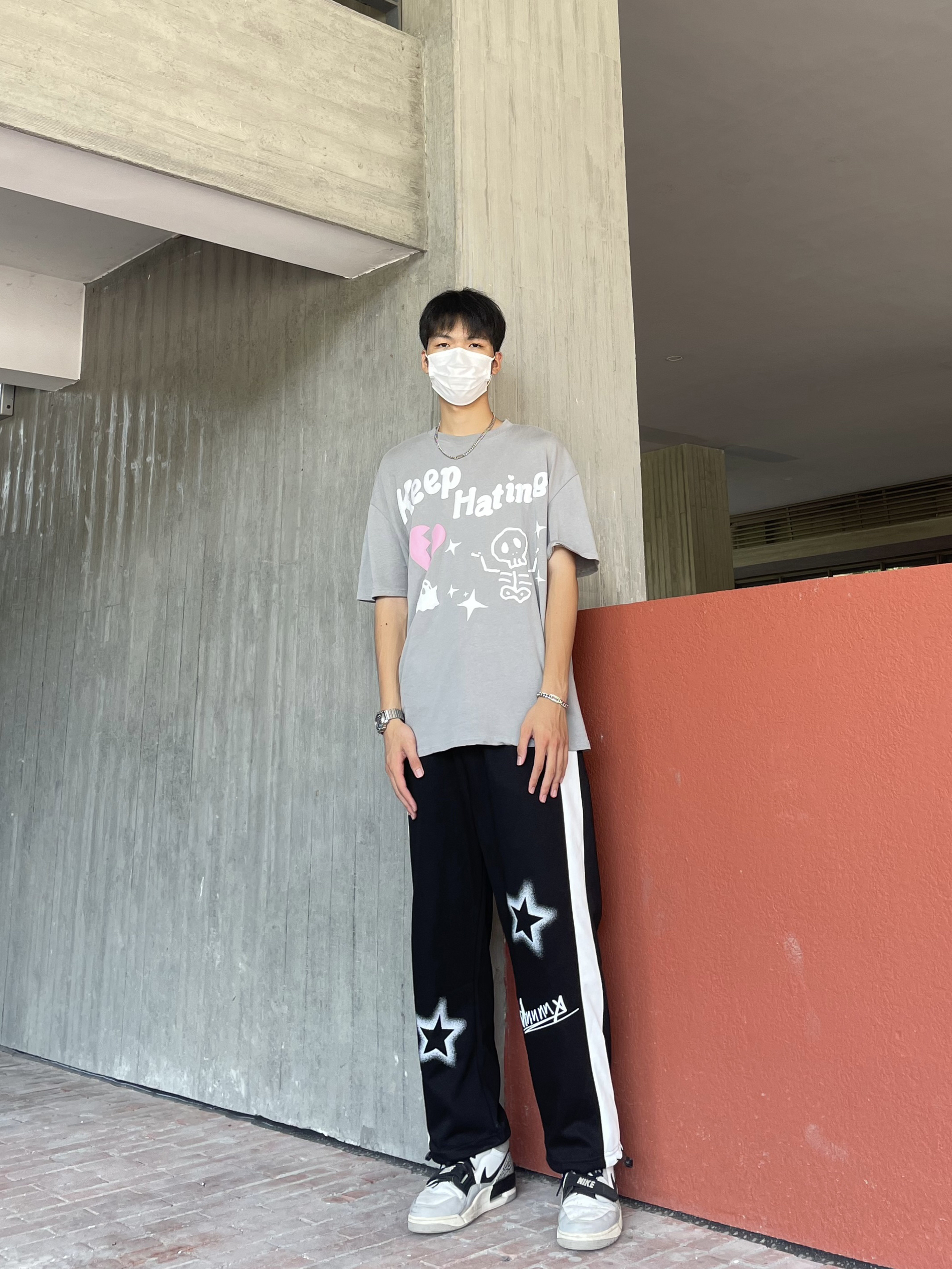 OOTD｜⚪️⚫️🌟｜这样穿回头率百分百