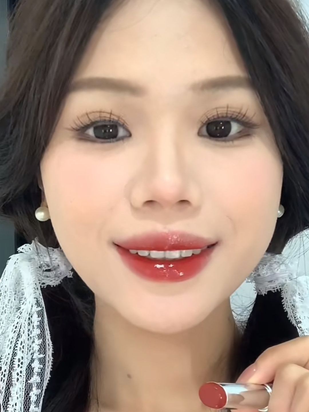花知晓新品固体唇釉‼️琥珀红棕色被美的睡不着😍😍