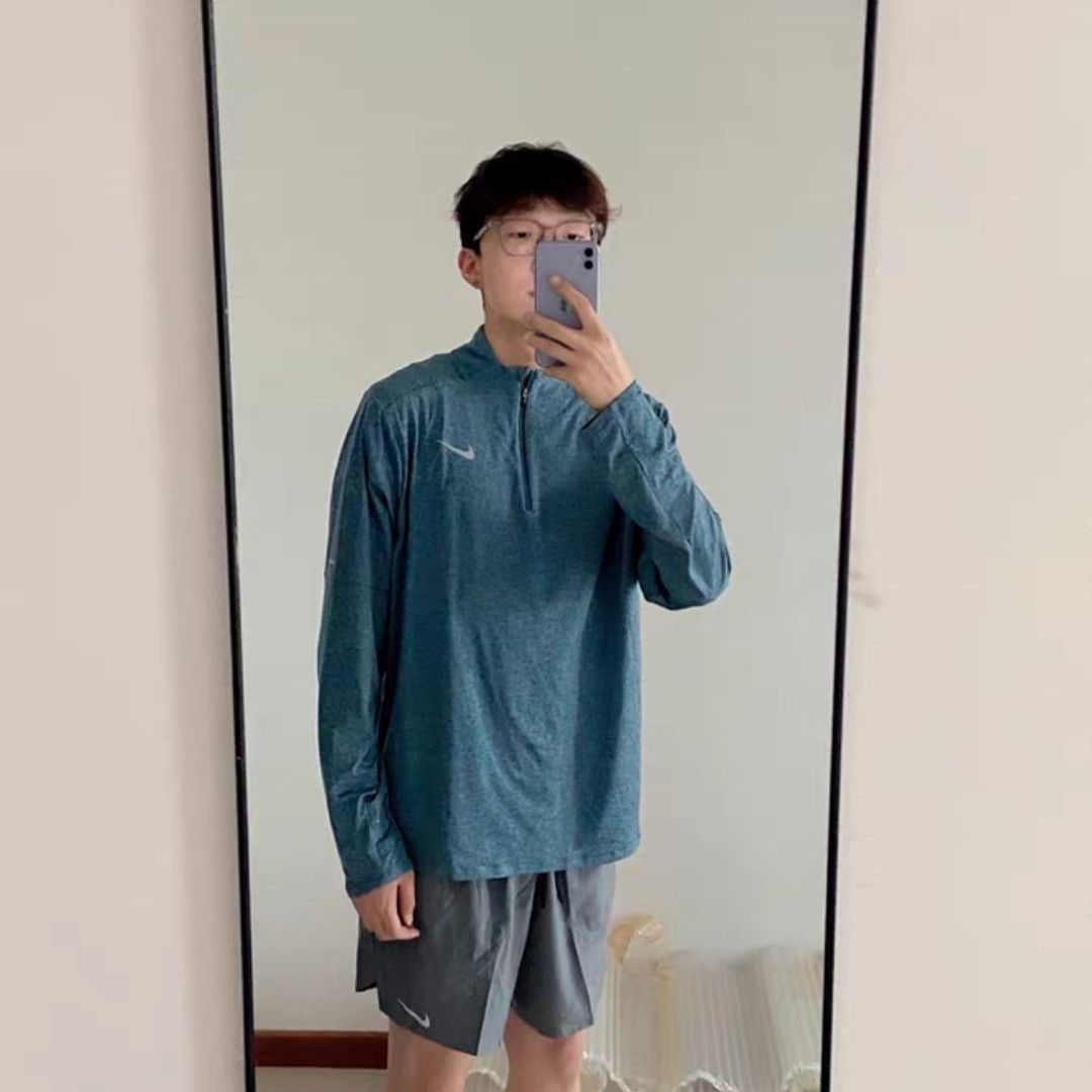 谁会不喜欢这件运动衣