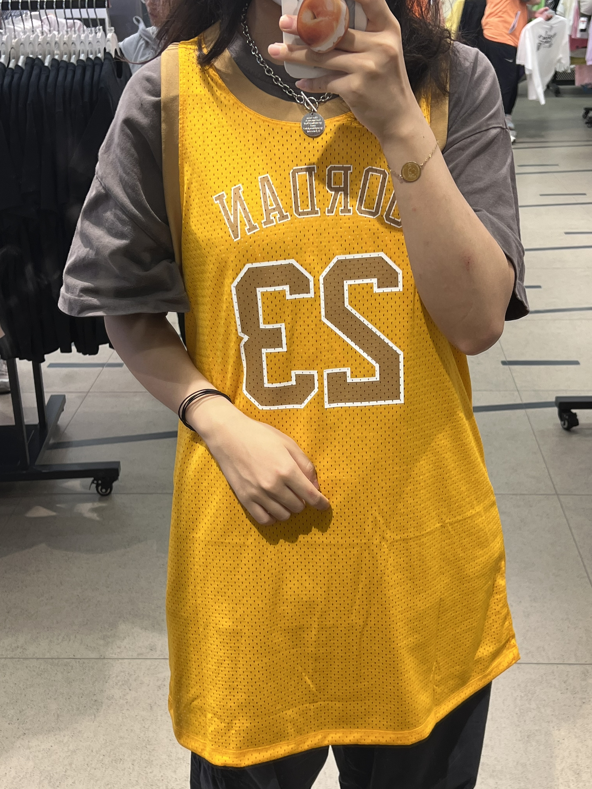 OOTD｜跟我买篮球背心