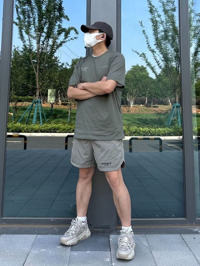🔥热力四溢！Arc'teryx 透气双标运动圆领短袖👕，让你瞬间成为潮流焦点！💥