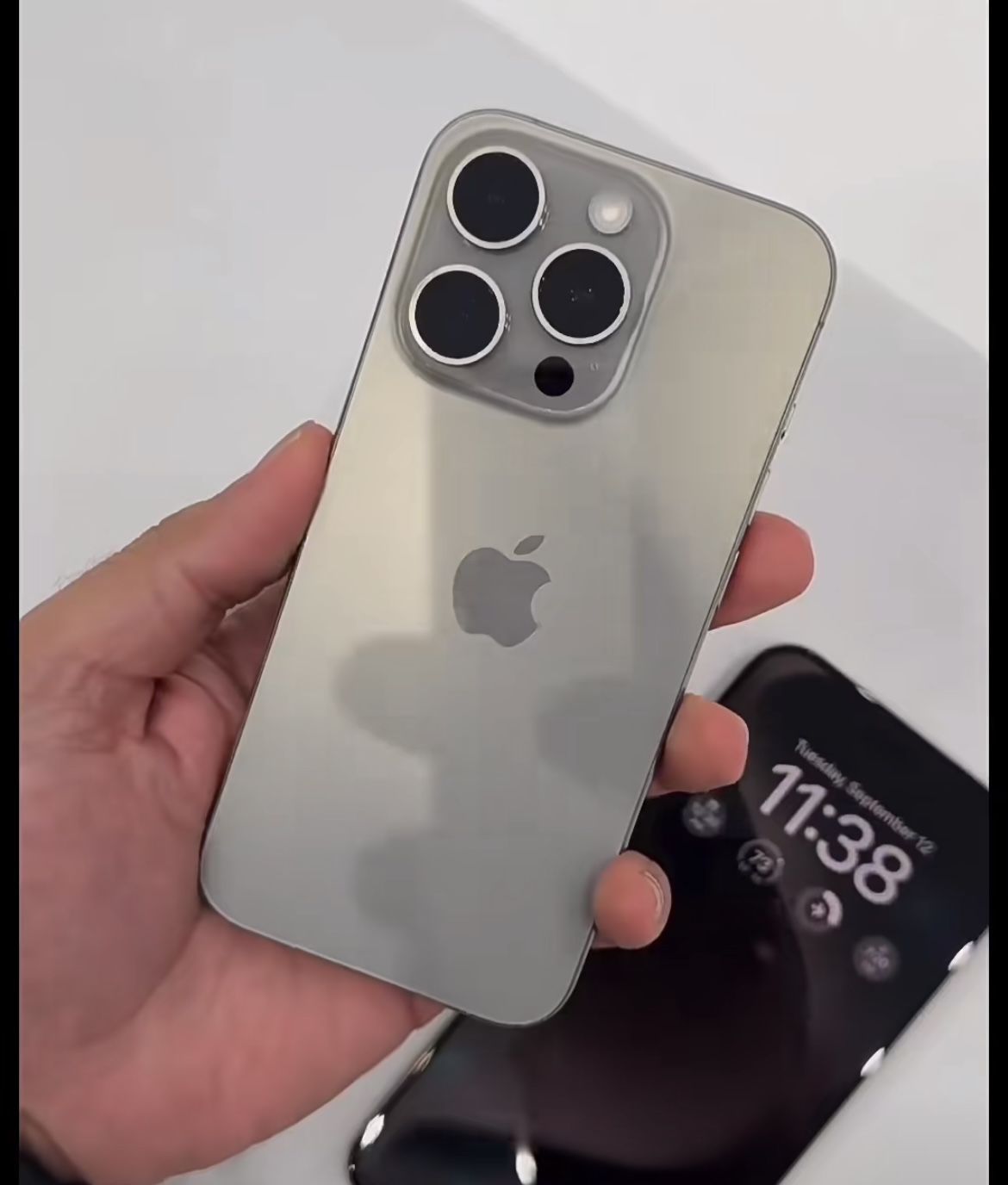 苹果15:
128GB价格:5999元