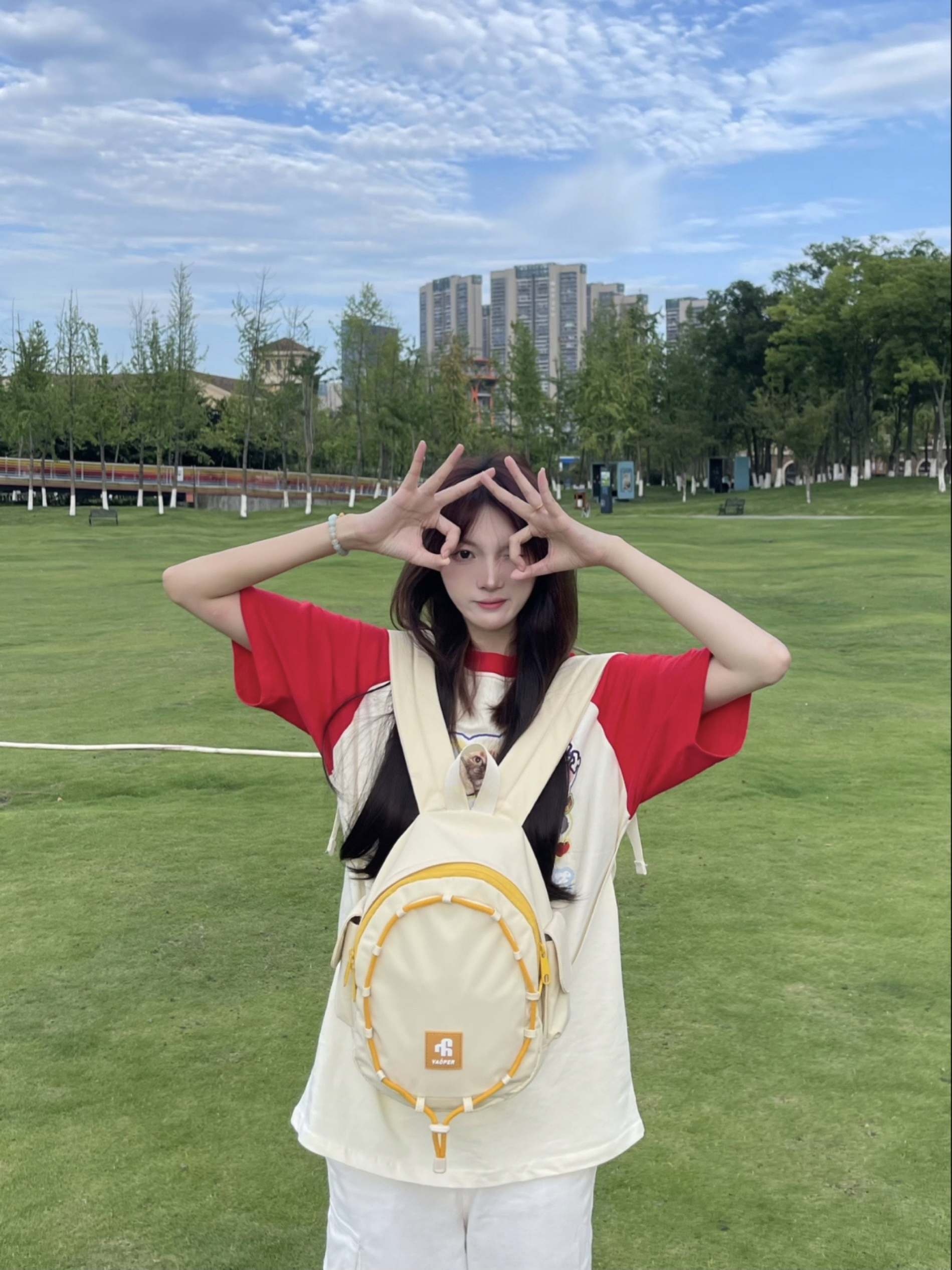这奶呼呼的小书包也太太太太萌啦!