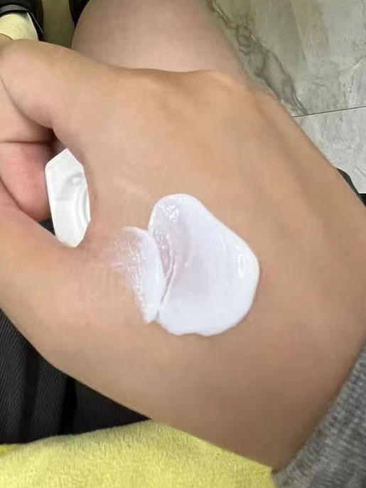 才几十的防晒😭真的狂晒不黑❗️