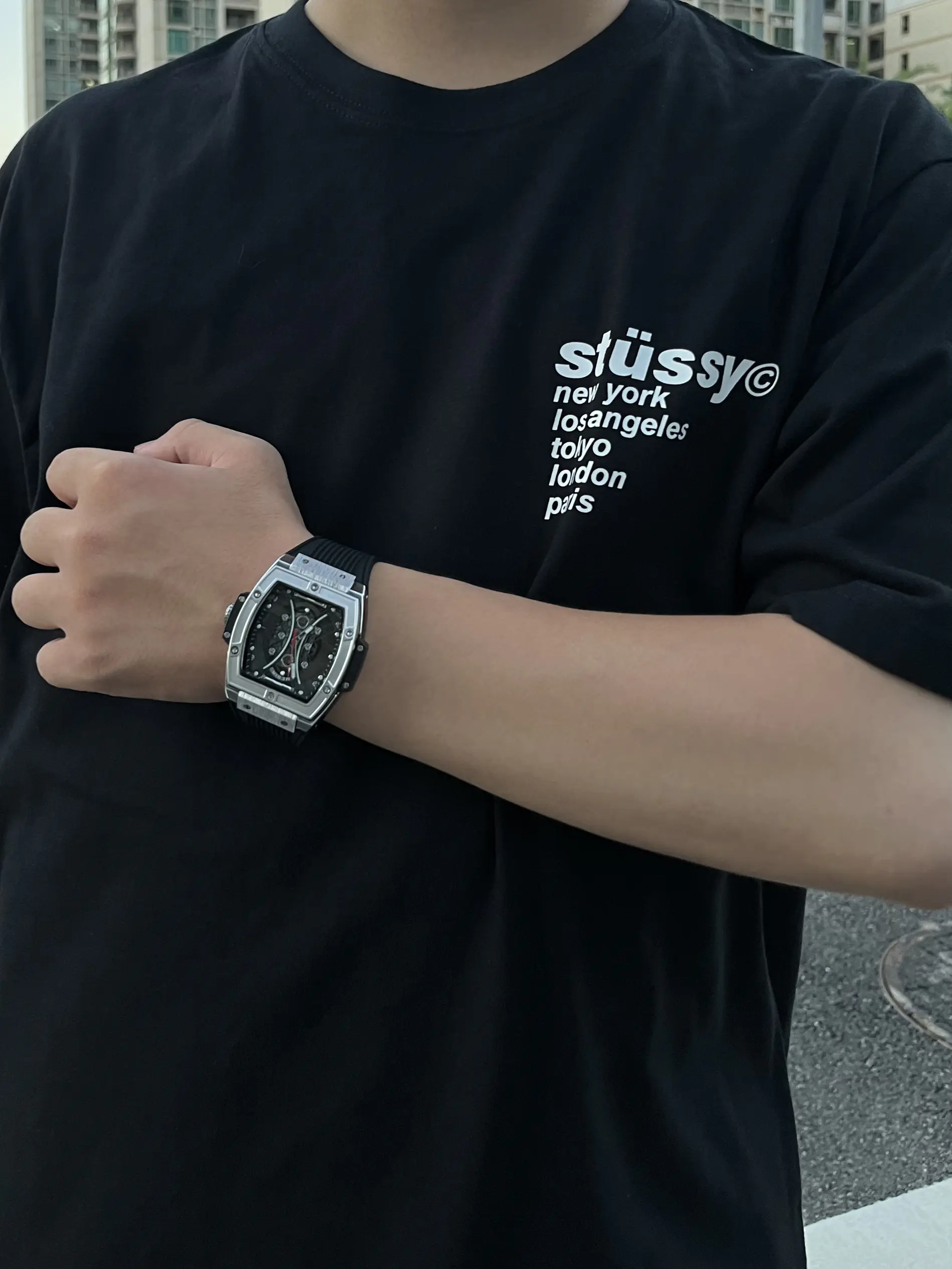 简约干净穿搭⌚️高级感石英表真的很帅