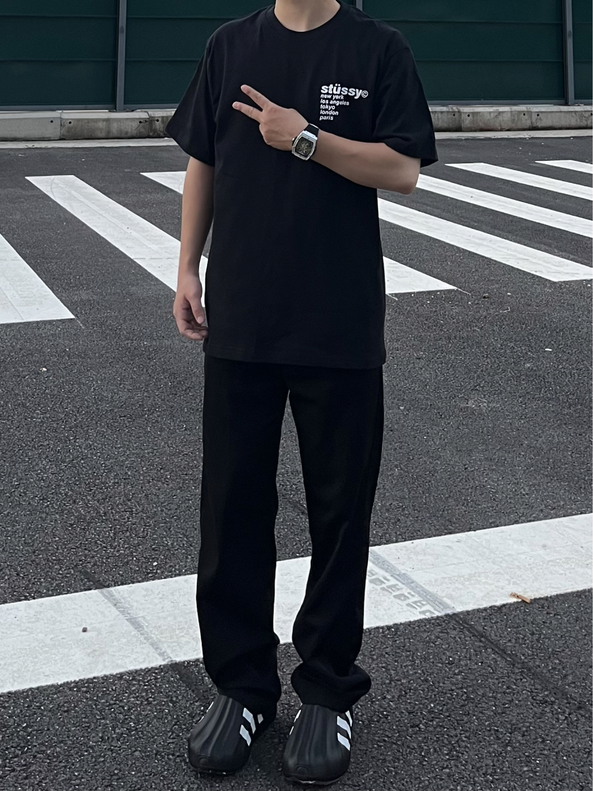 简约干净穿搭⌚️高级感石英表真的很帅
