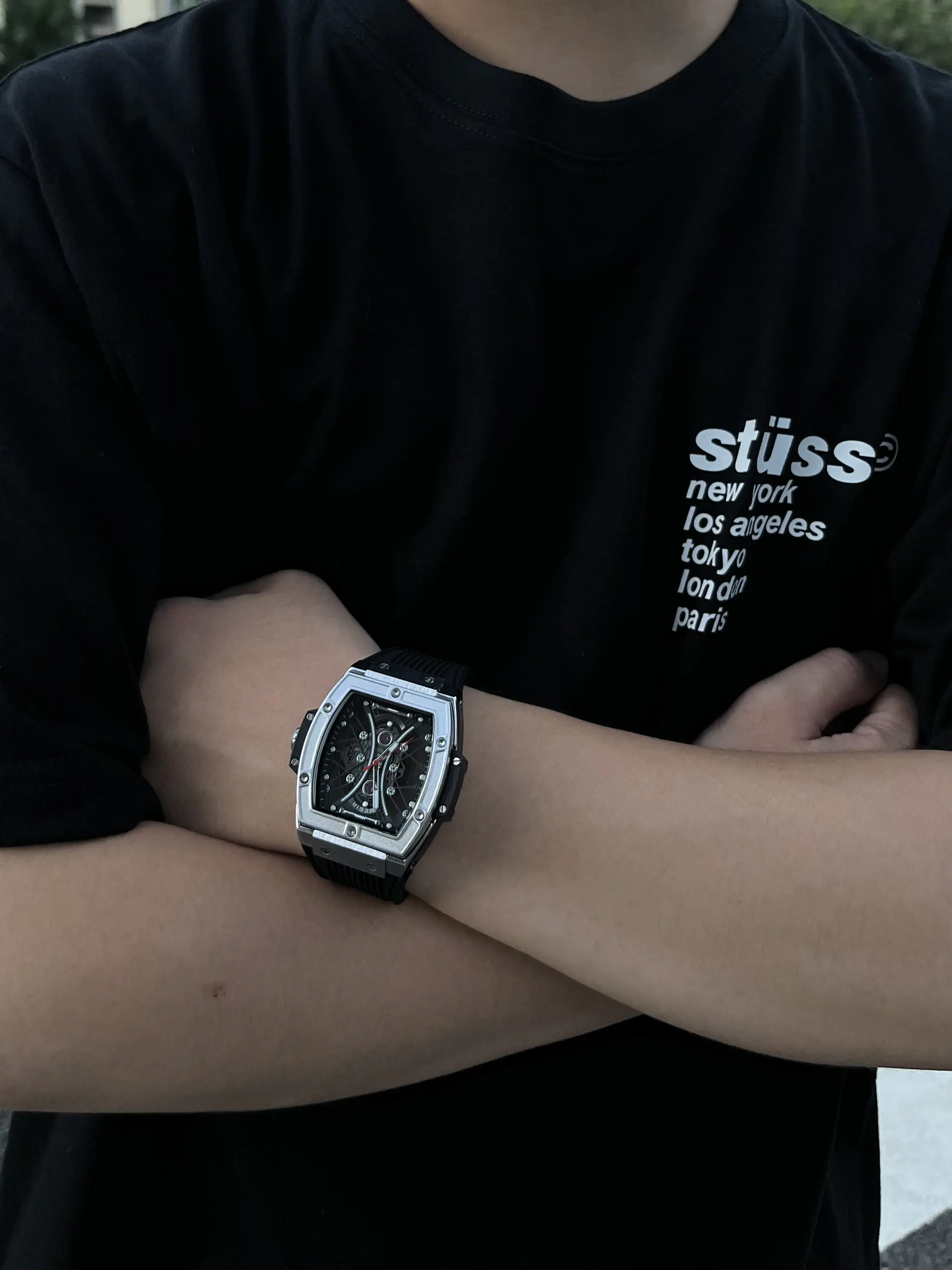 简约干净穿搭⌚️高级感石英表真的很帅