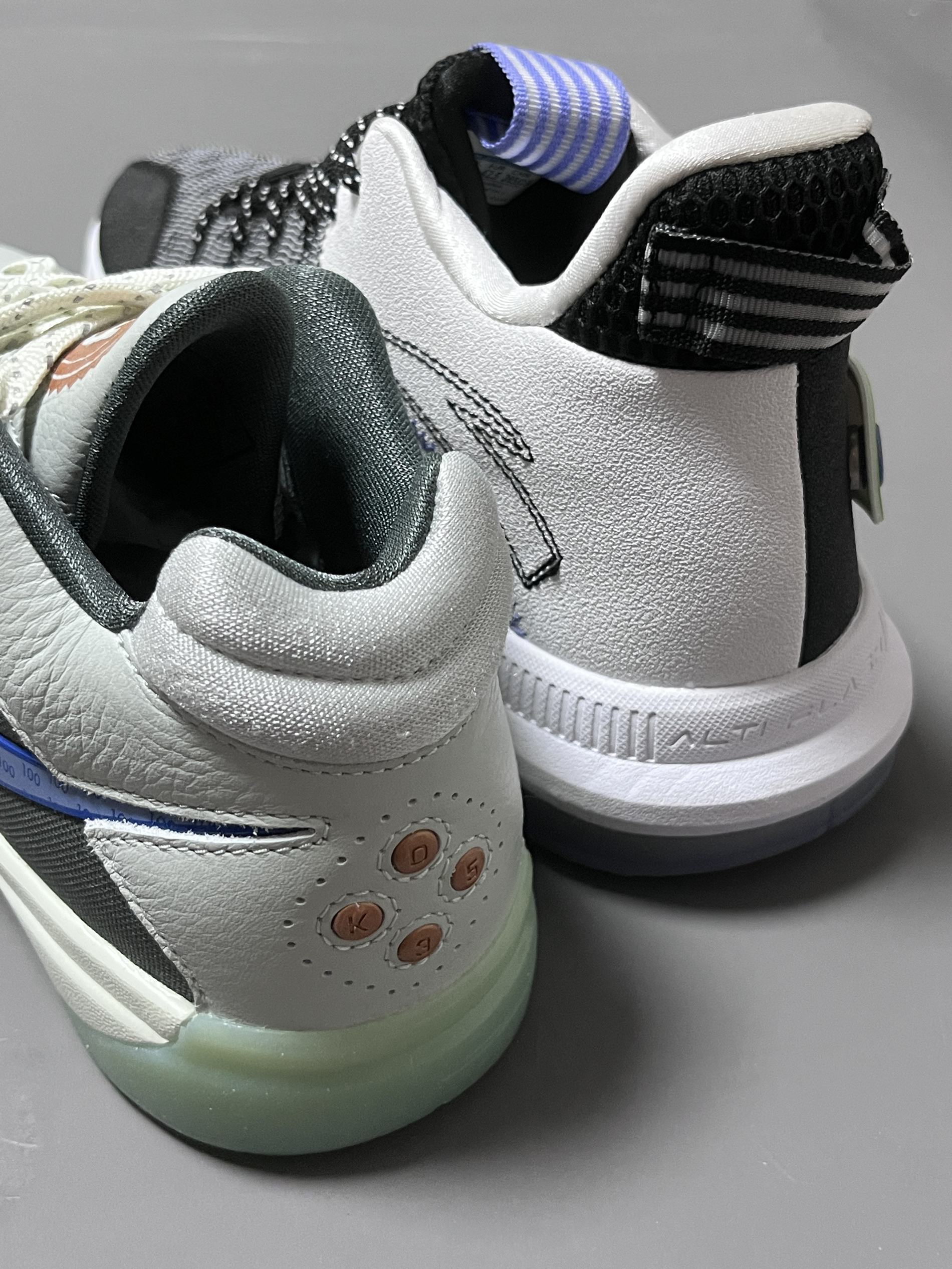 轻狂2🆚KD3 ，这波实战潮鞋怎么选？