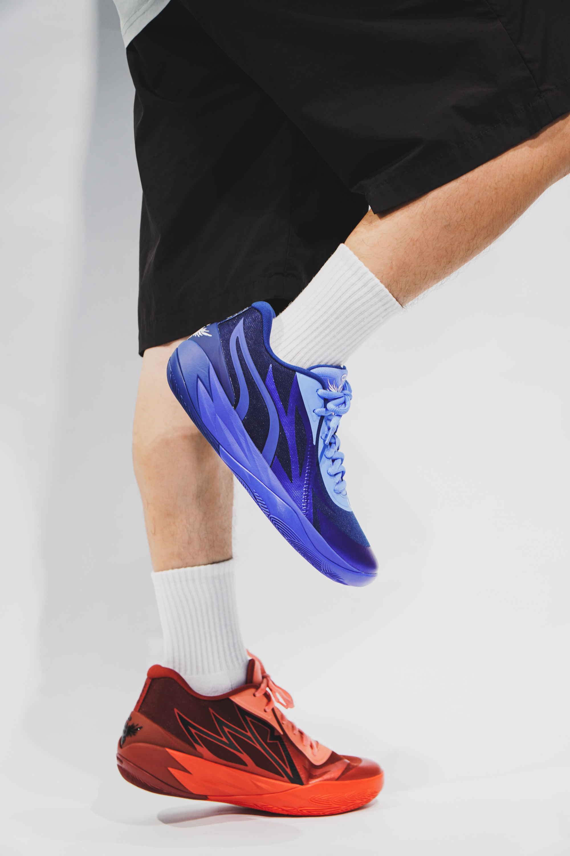 鸳鸯配色？！MB.02 Low  'Red & Blue'