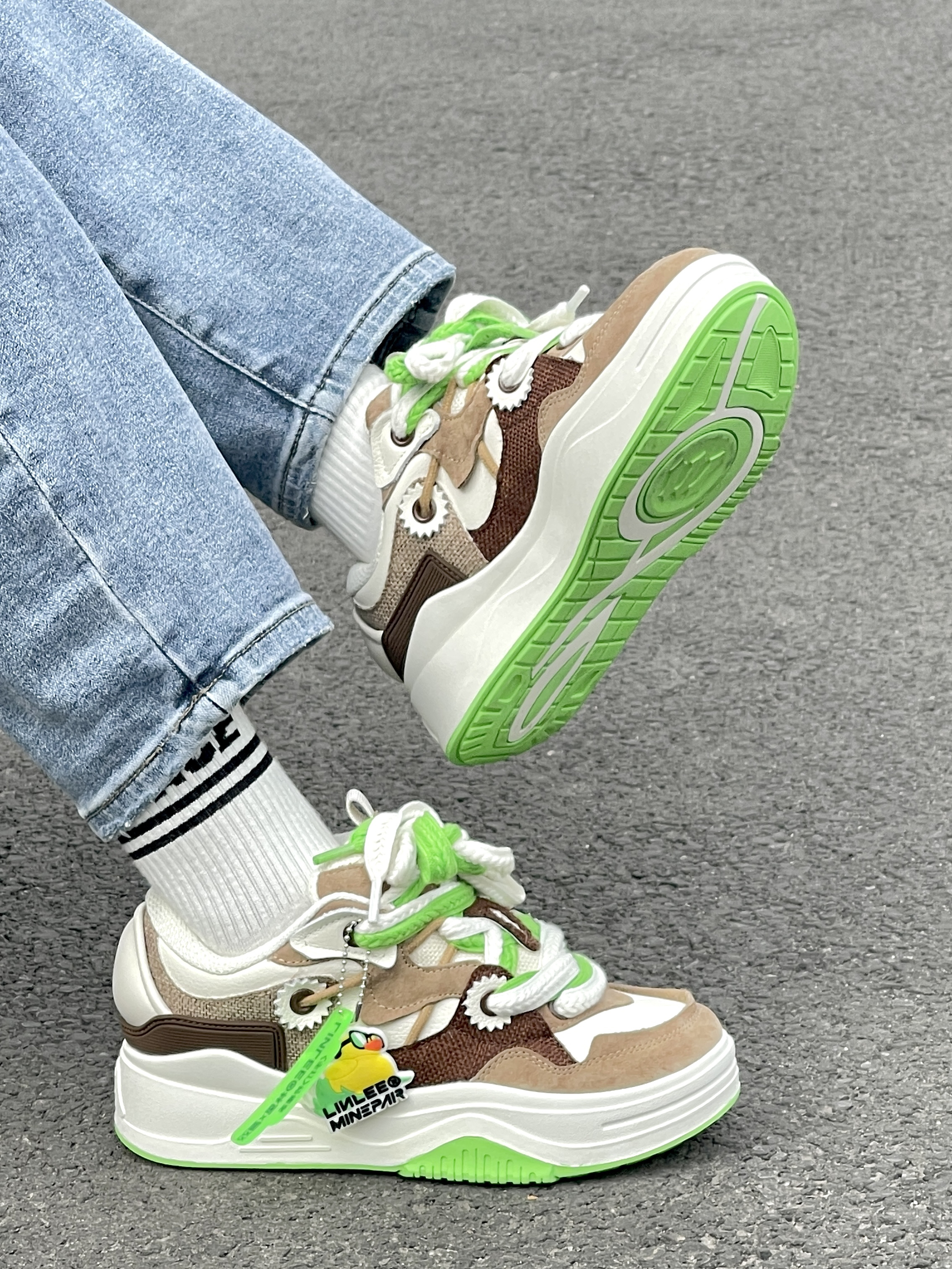 放假第四天穿吾双x林里暴打柠檬🍋面包鞋👟！