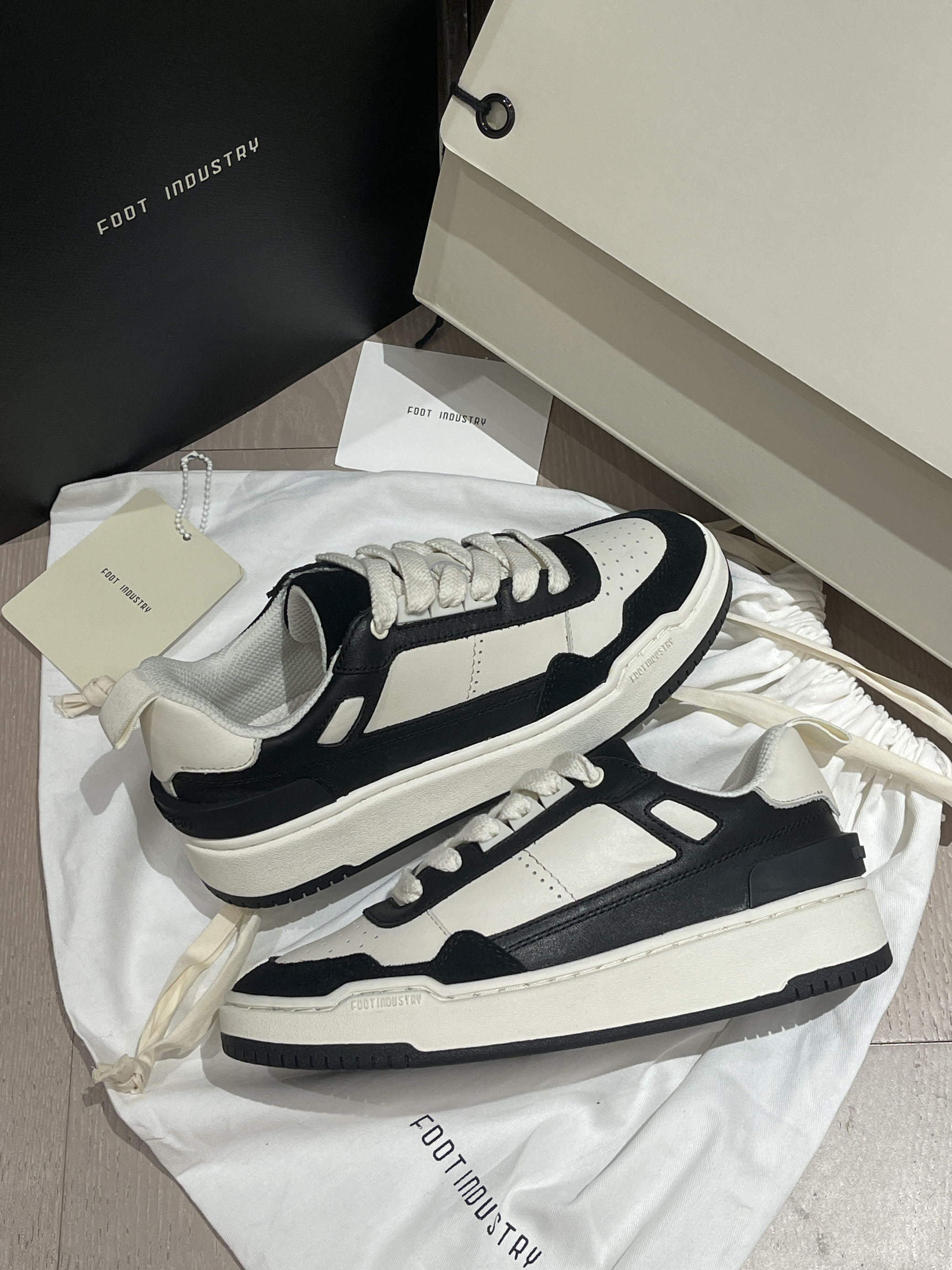 FooT 👣｜主打简约高级🖤