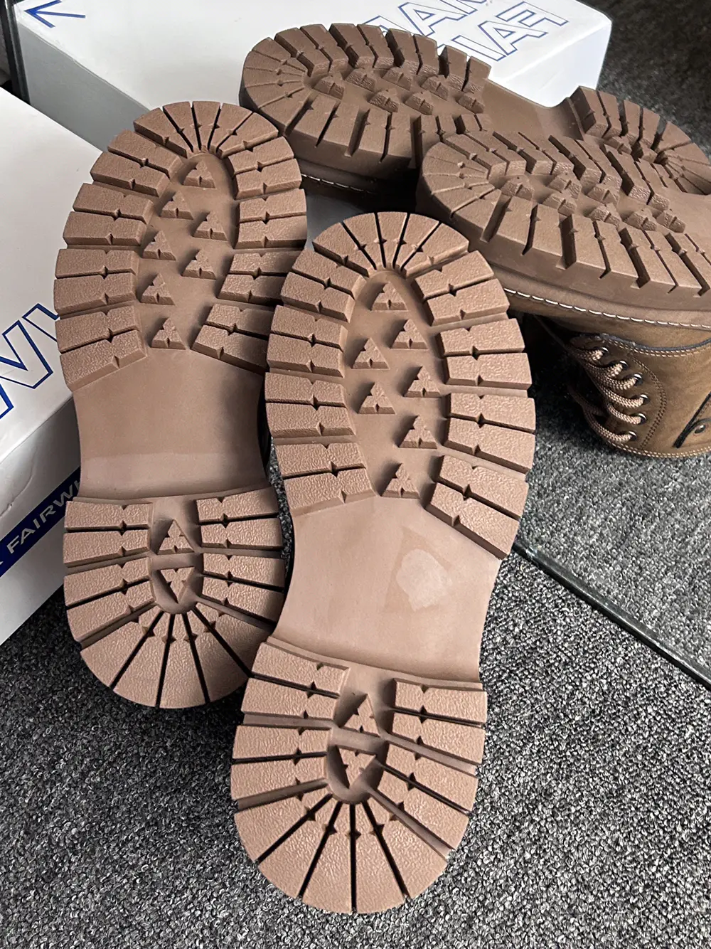这简直就是秋冬该有的第一双靴子