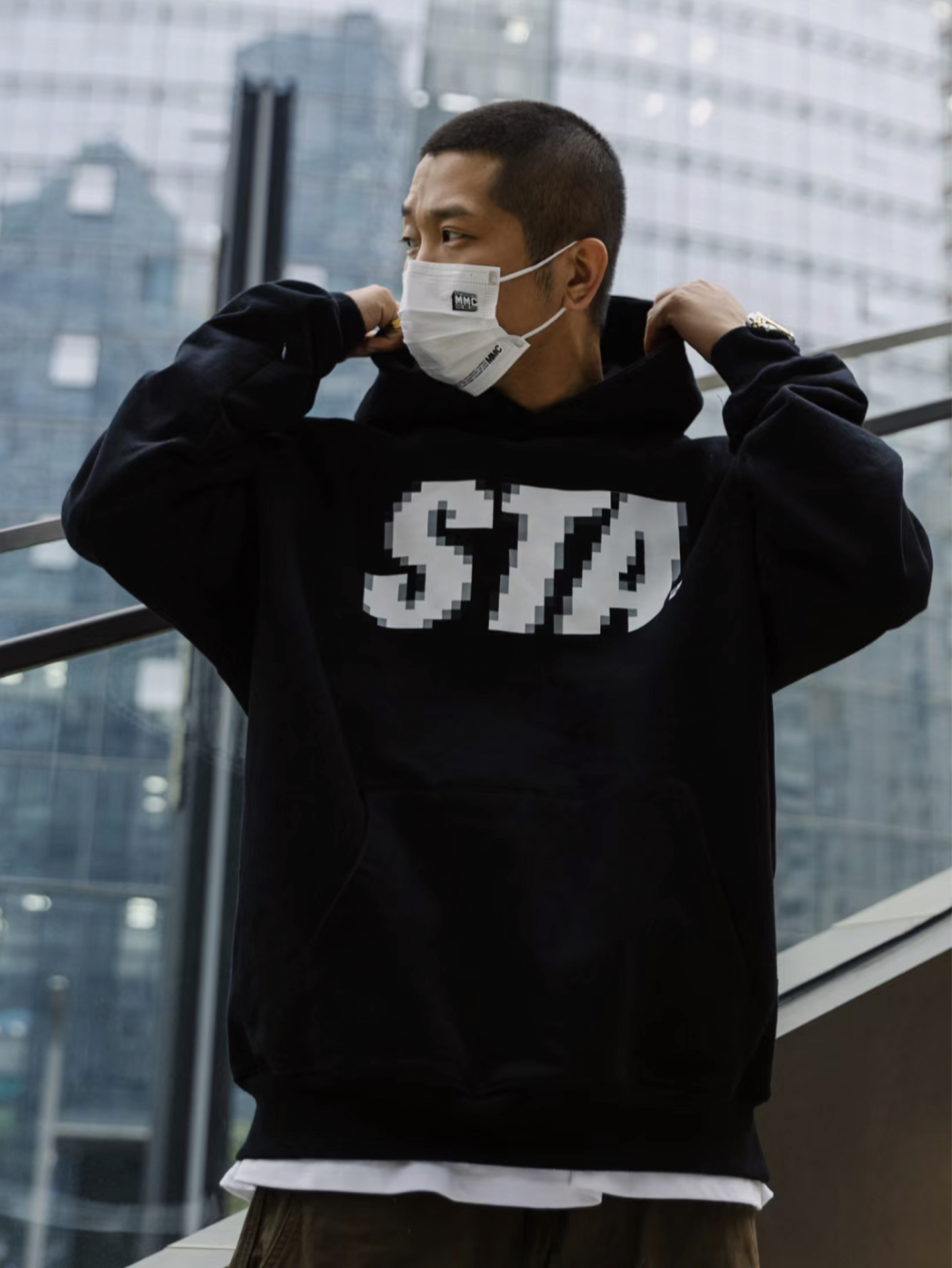 STA 听我的!!秋冬第一件黑色卫衣就选它
