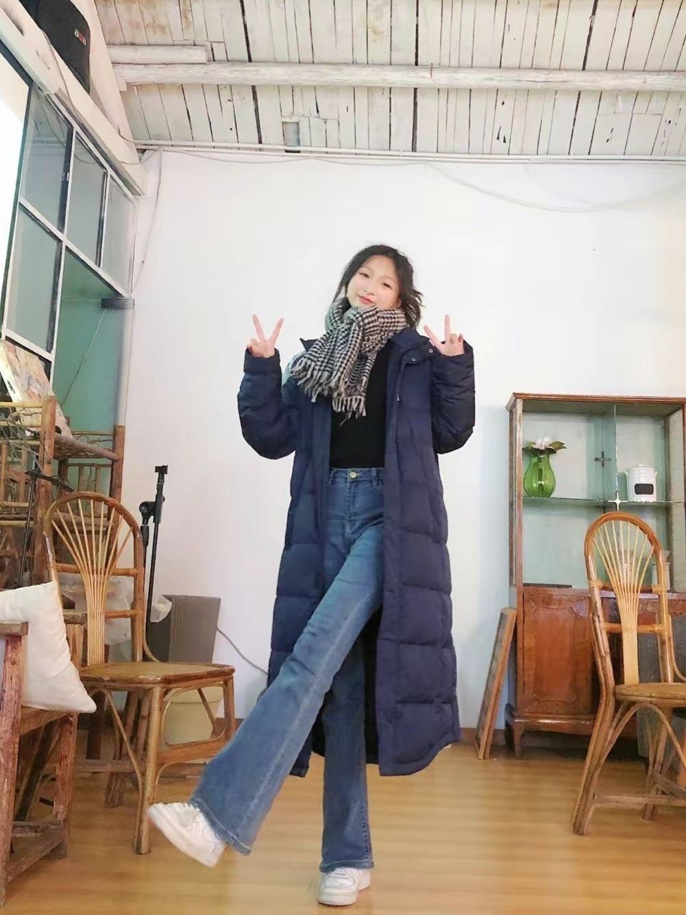长款羽绒服也可以显瘦。