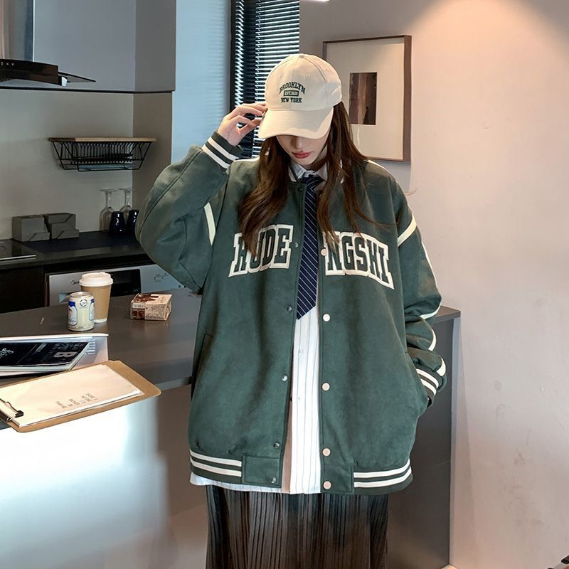 降温啦｜这件绿色棒球服是真帅啊
说到棒