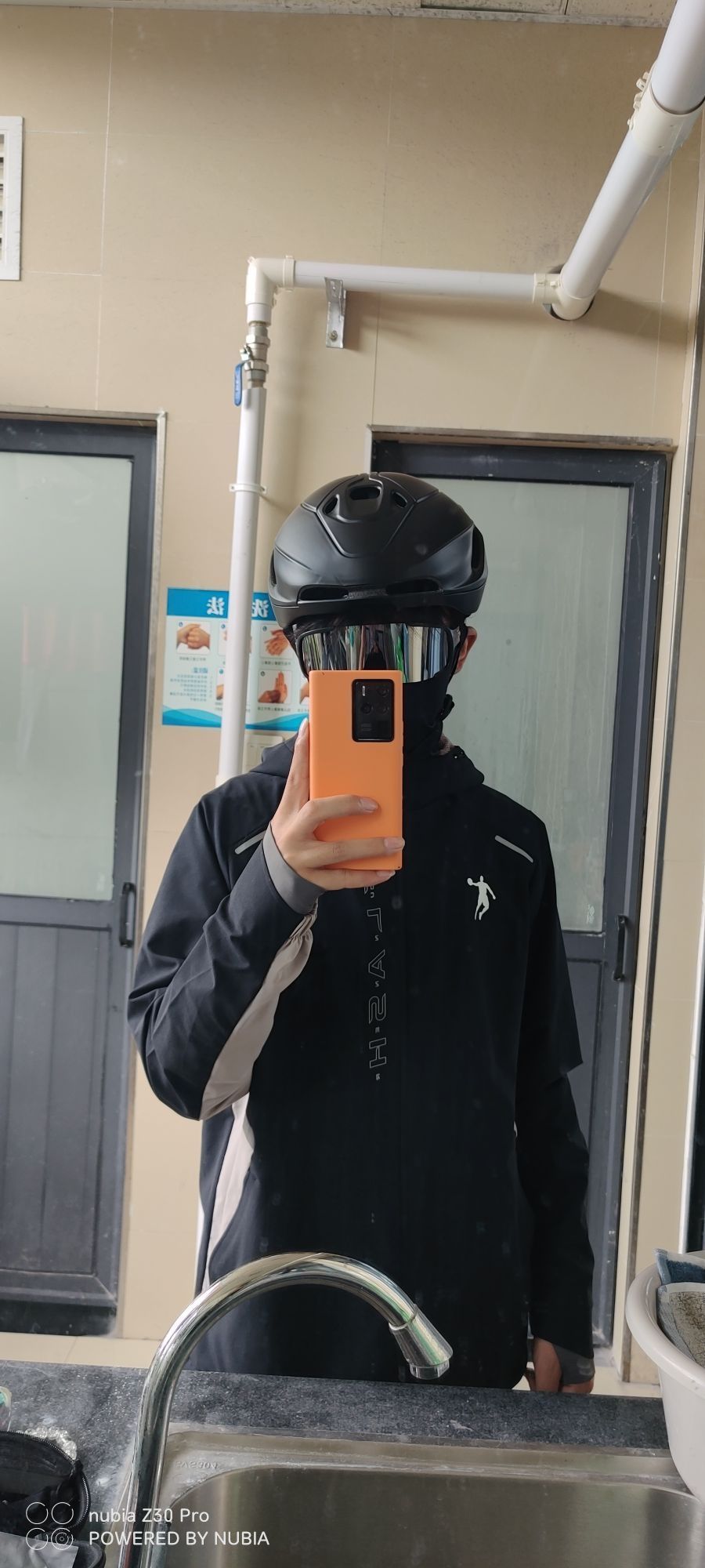 乔丹最帅跑步夹克，颜值很高，比有的冲锋衣还好看