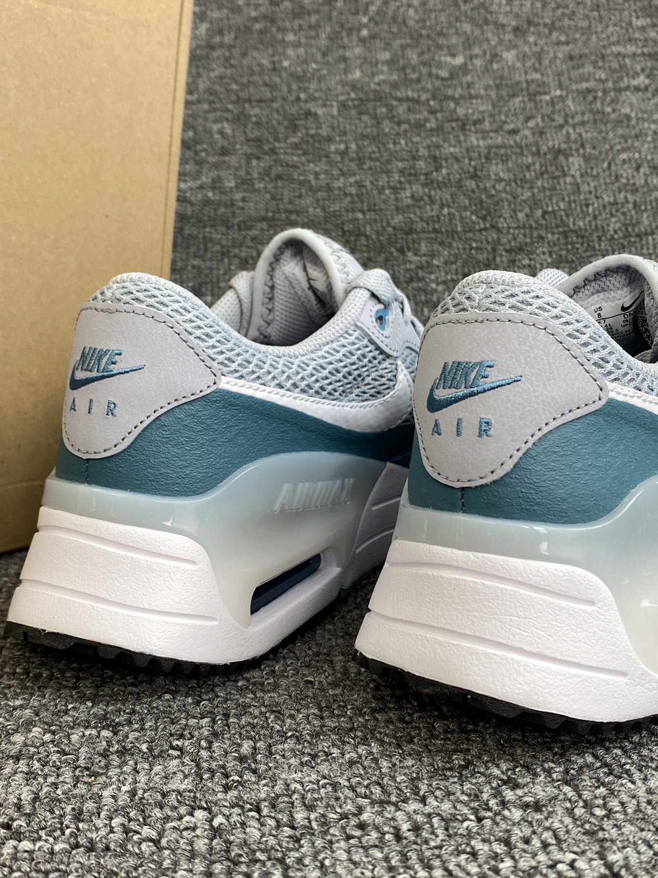 Nike三开的休闲鞋🤩颜值很高又好看！