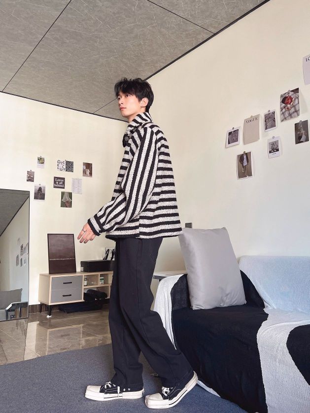  #牛仔裤  #做旧工艺 #水洗   #修饰腿型#宽松阔腿版型 #OCW旗舰店