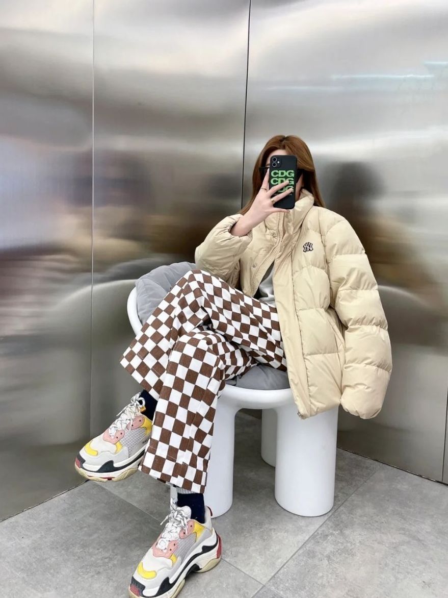 OOTD 新年穿搭时尚简约小标羽绒服拿捏了!