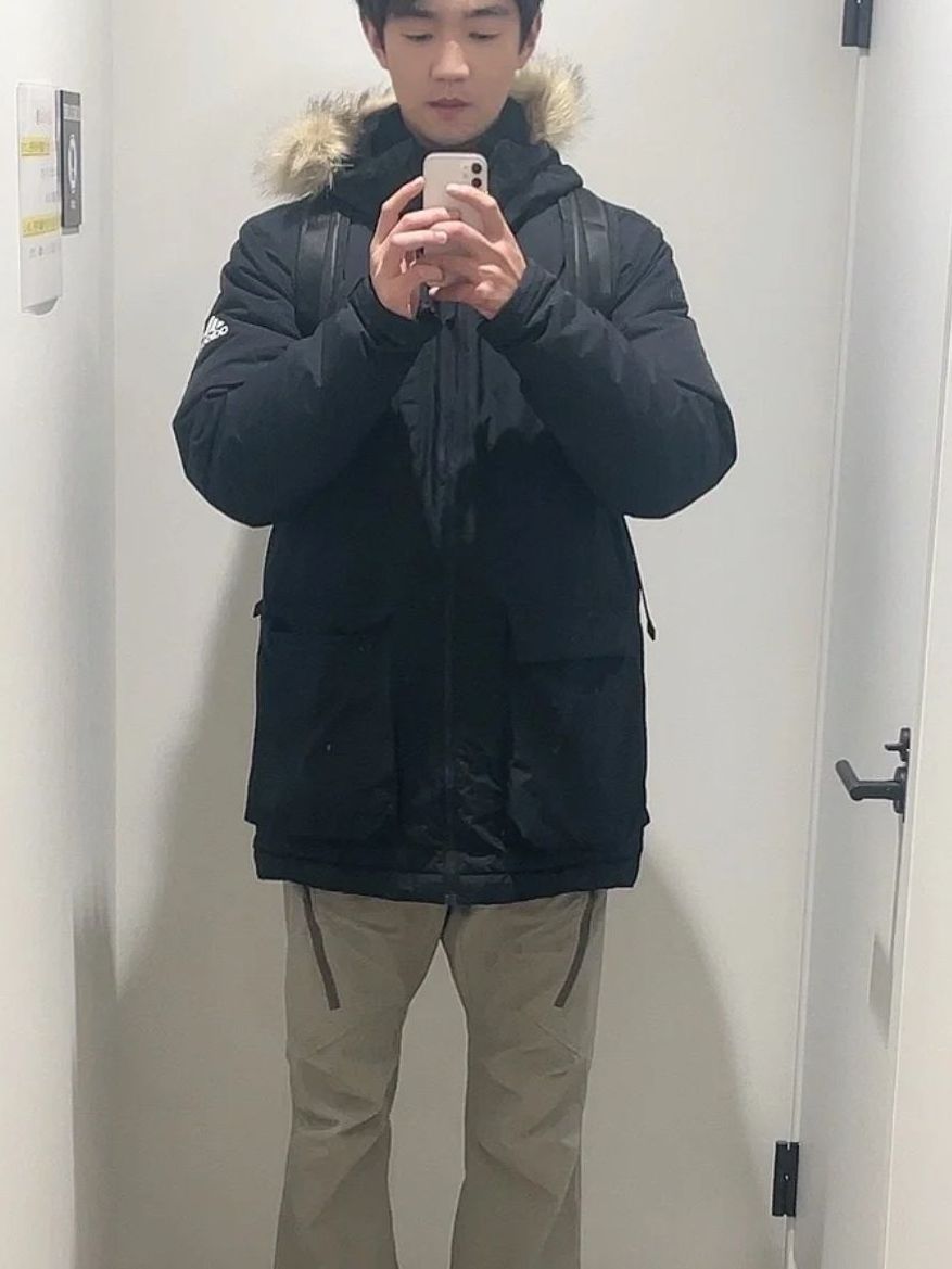 冬天来了阿迪达斯夹克羽绒服 陪你过冬