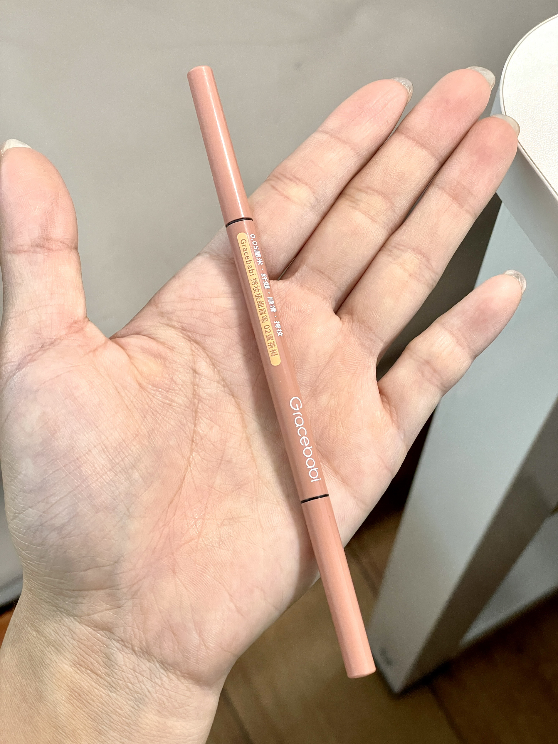 不到半杯奶茶钱也好用的眉笔分享