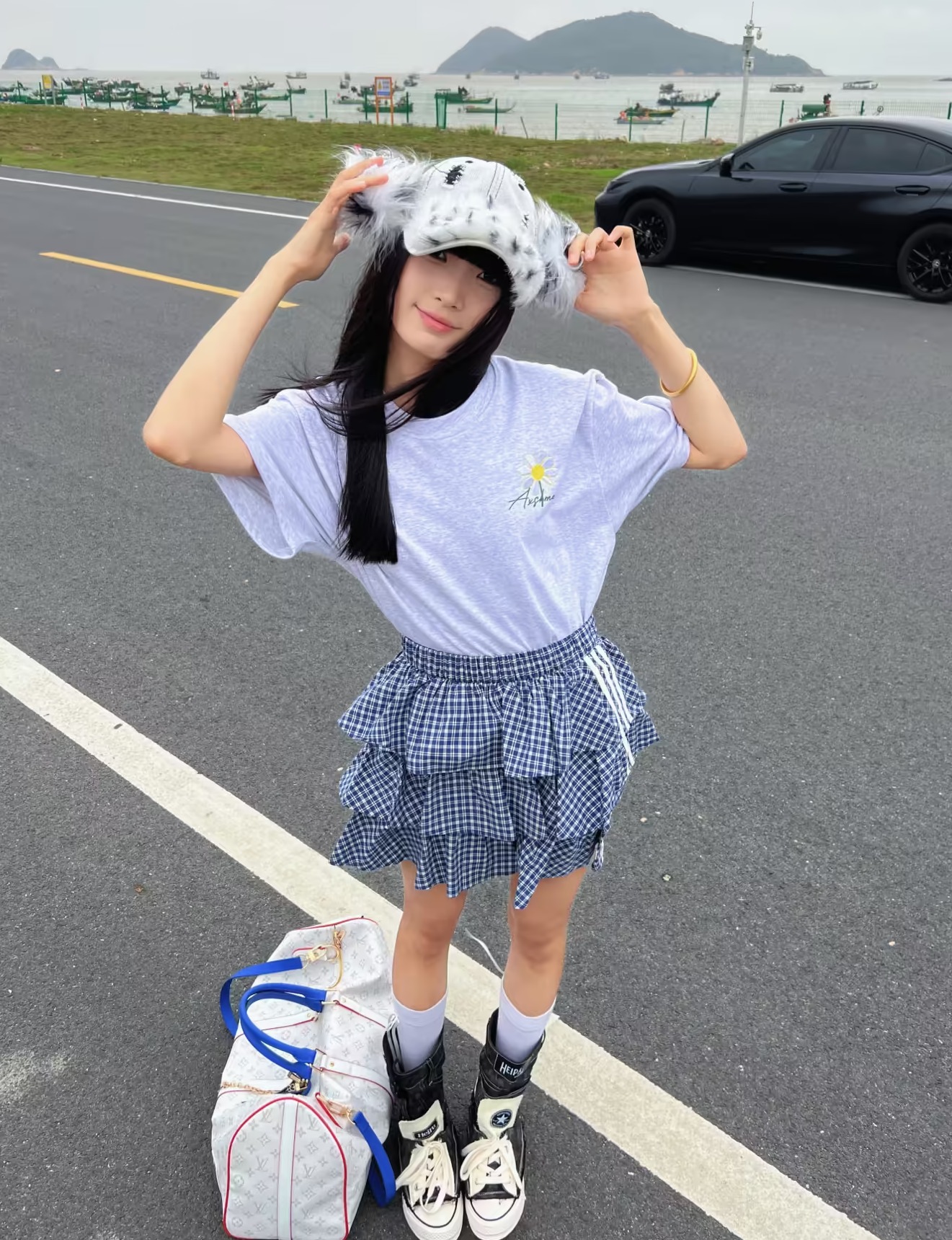 春夏fitcheck｜短袖+阿迪格子裙 好韩!!