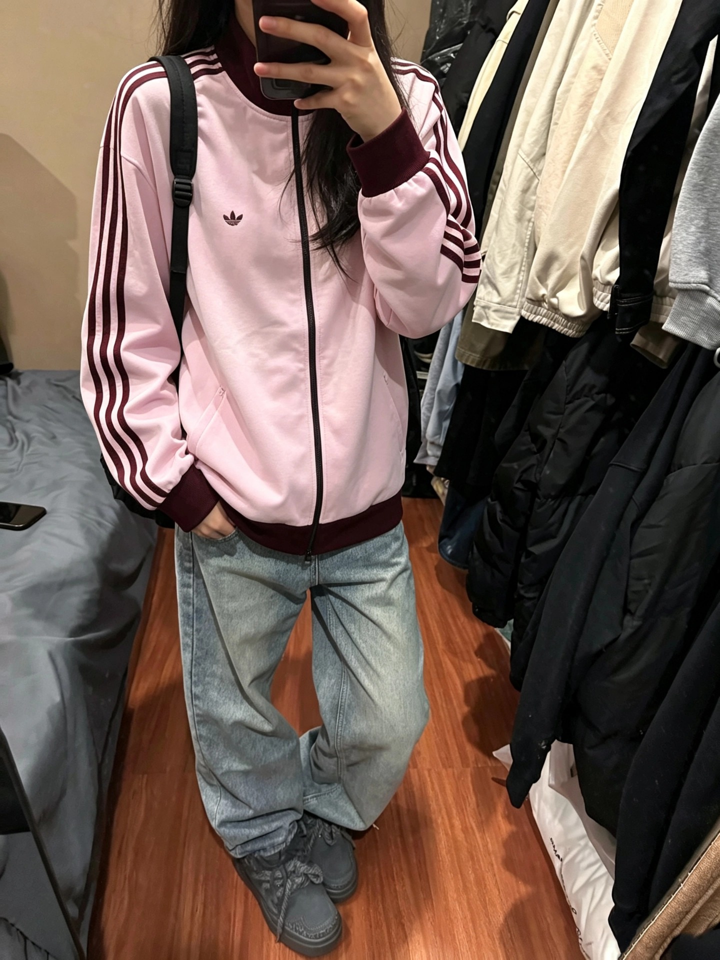 甜妹复古运动风｜粉调三条杠外套太耐看✨