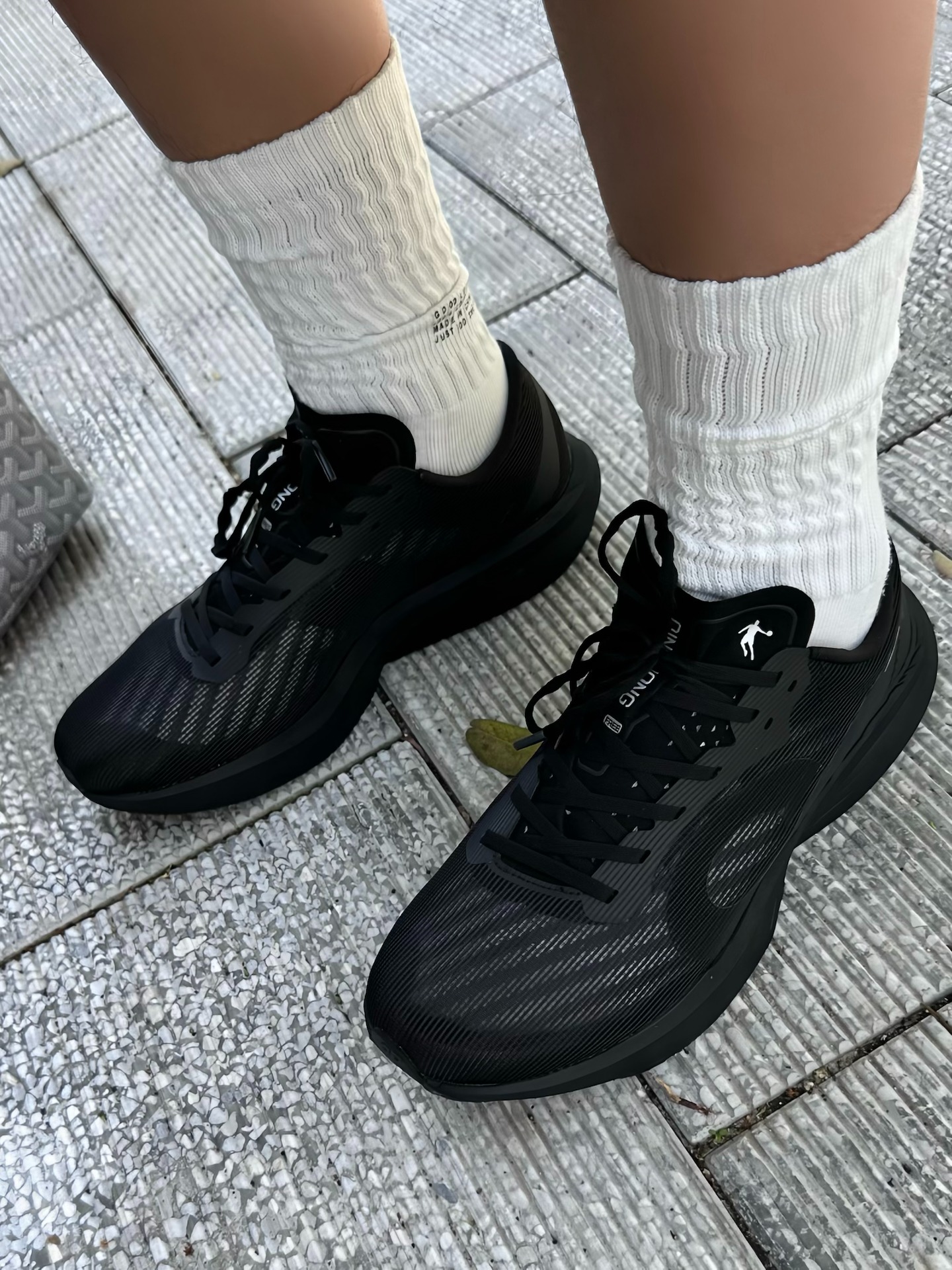 黑色机能薄底鞋👟｜踩中夏日舒适点☁️