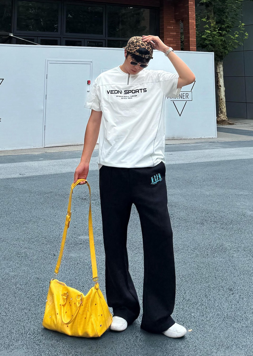 腿粗友好！垂感阔腿裤藏肉不显身材短板