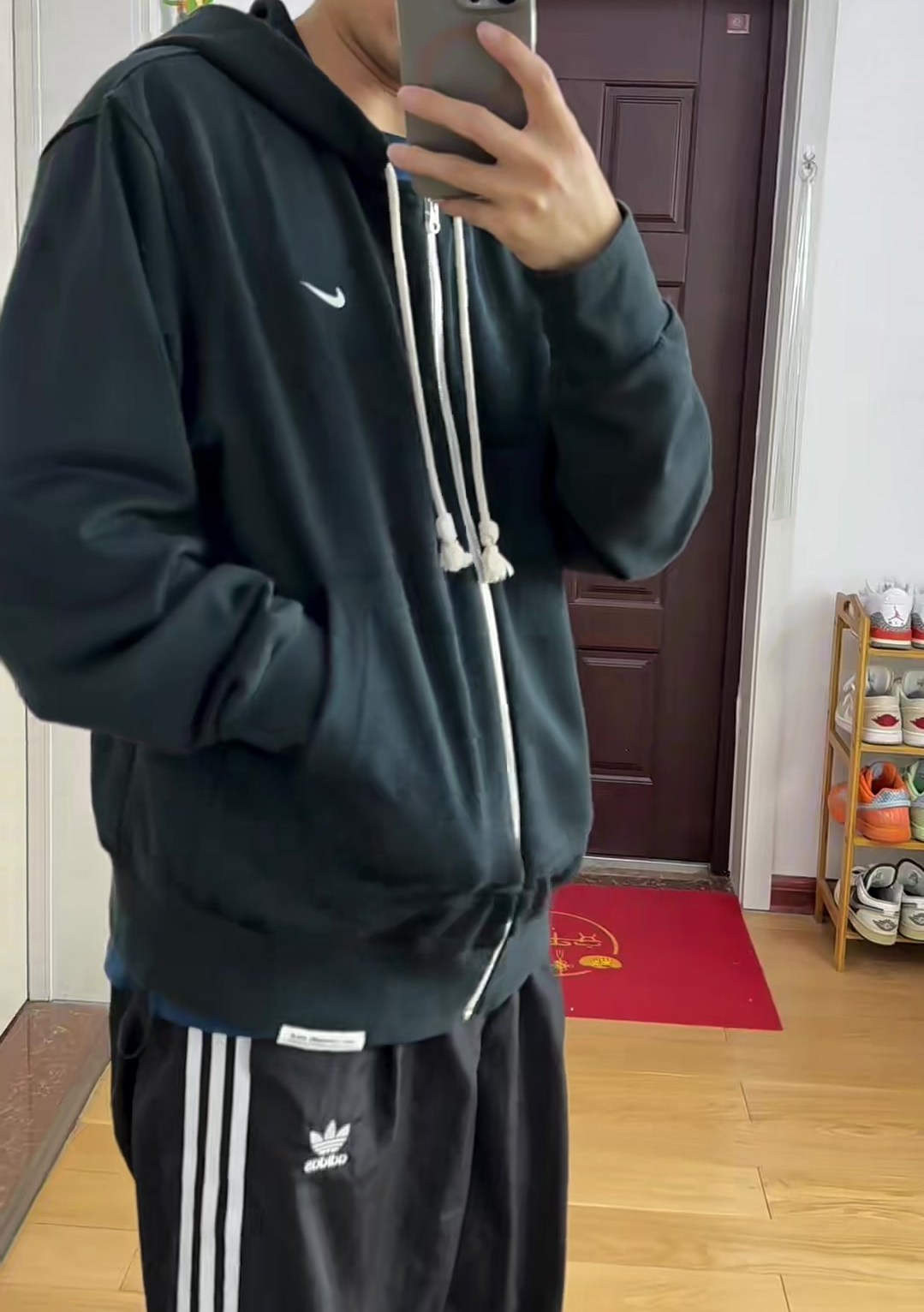 耐克｜AJ｜两款差不多版型的连帽外套推荐