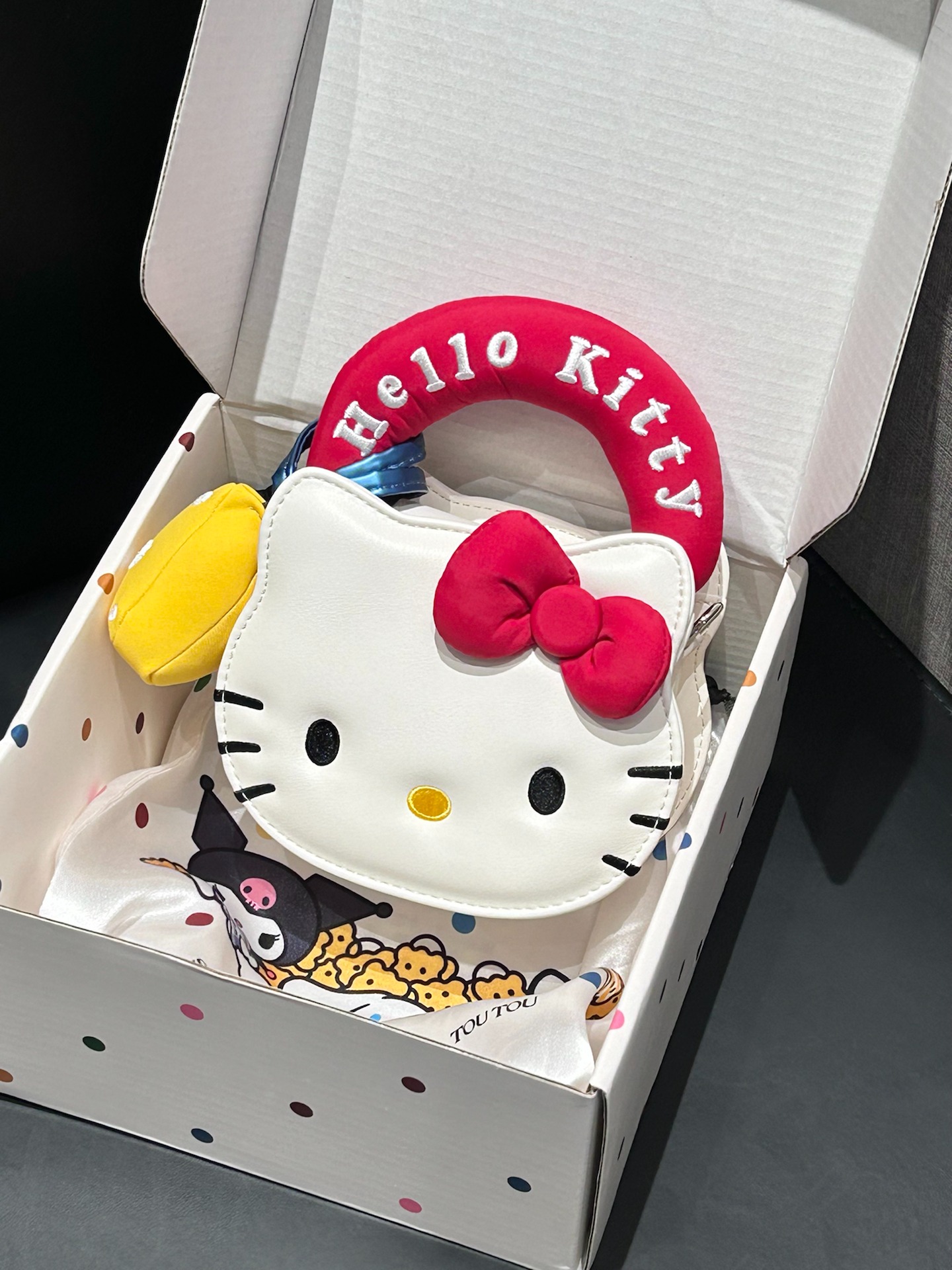 乖乖≽^•༚•🎀≼★̆̈ 介才是女孩子期待收到的kitty礼物呀！🎁