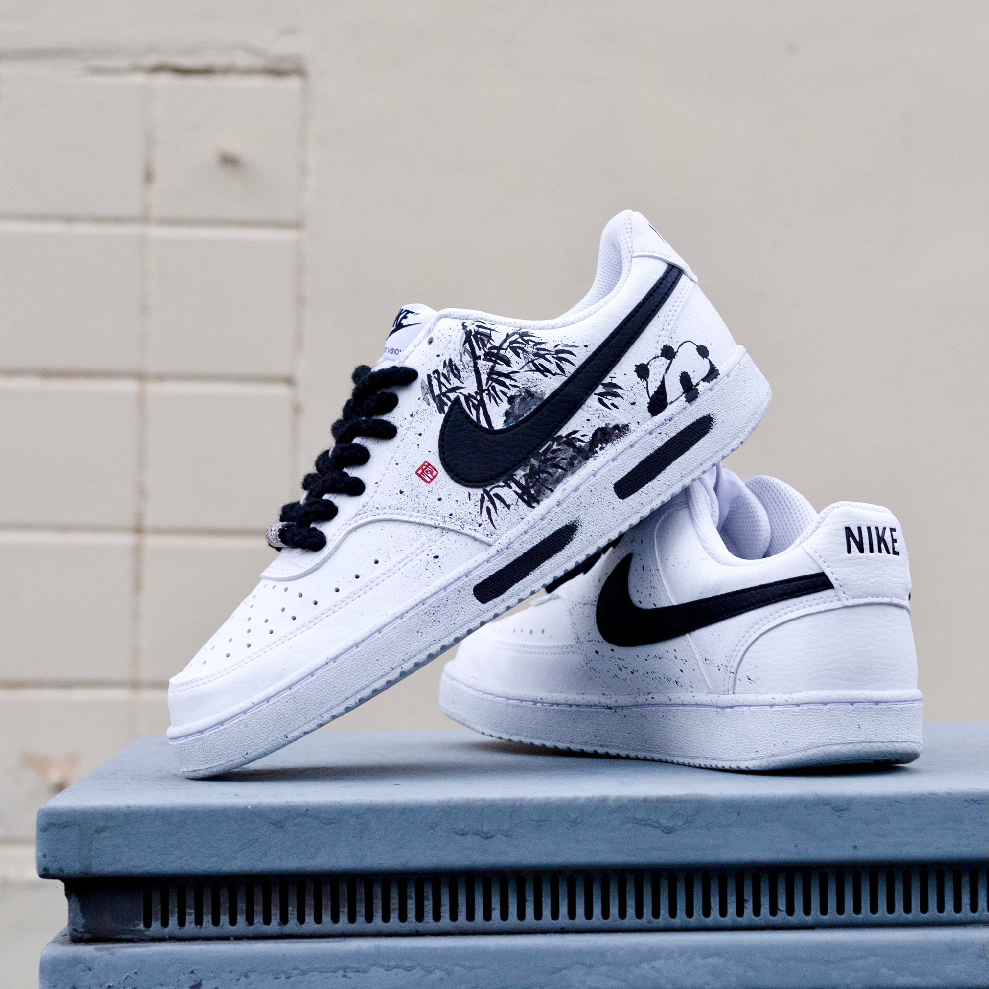 🔥Wow,这双『熊猫🐼竹子』定制小板鞋👟有点可爱哦‼️