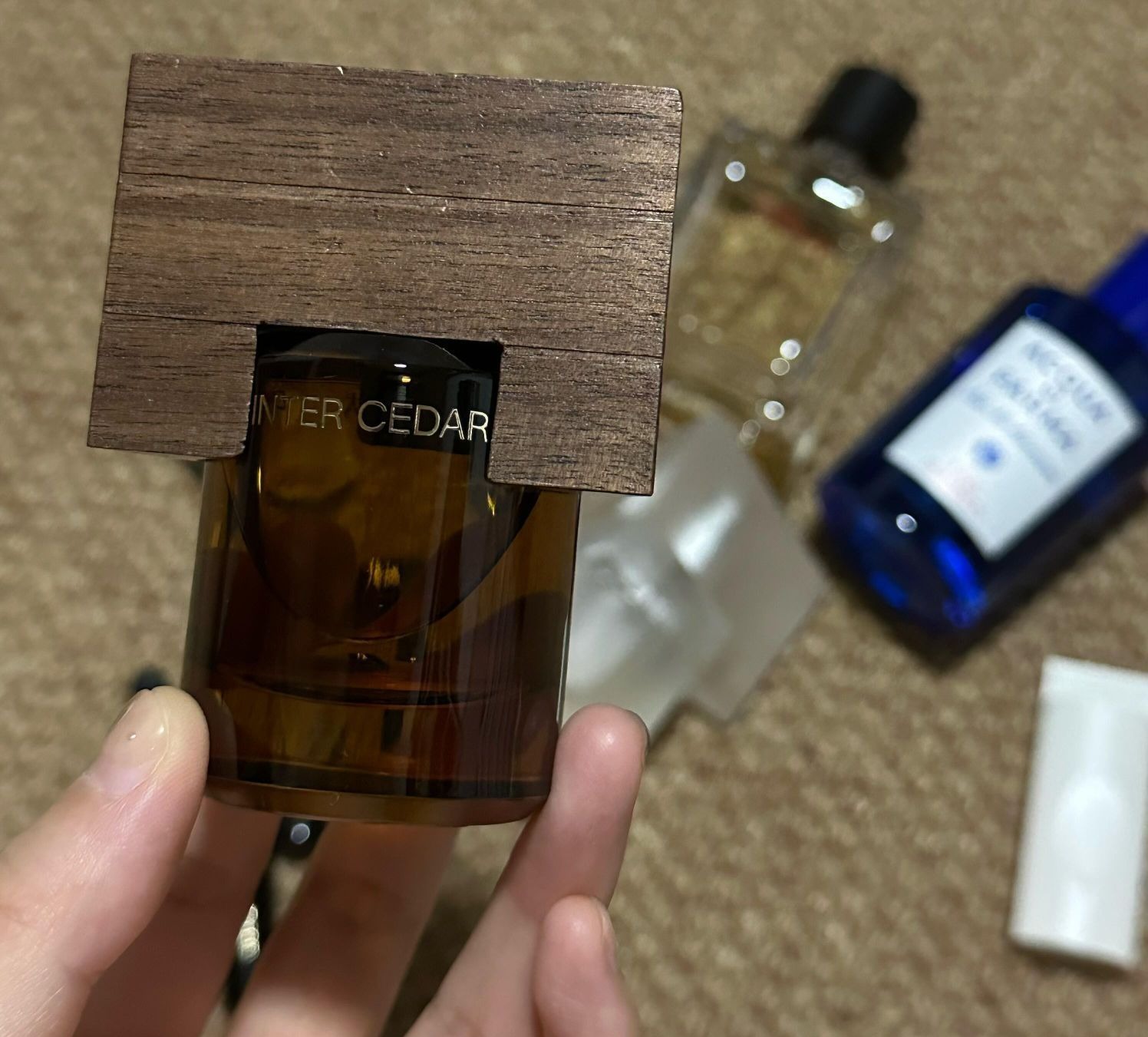发点儿中性香水