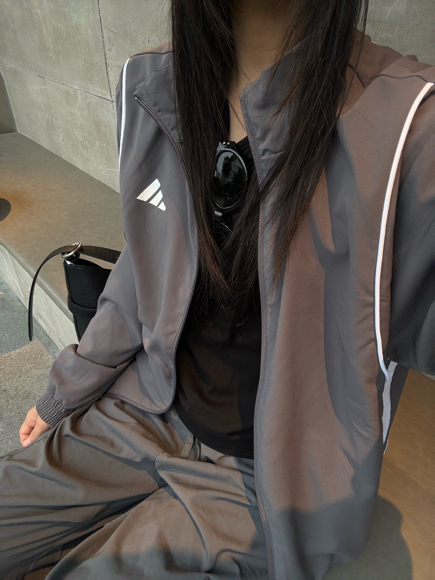 秋天万能穿搭公式｜Adidas套装不会错！