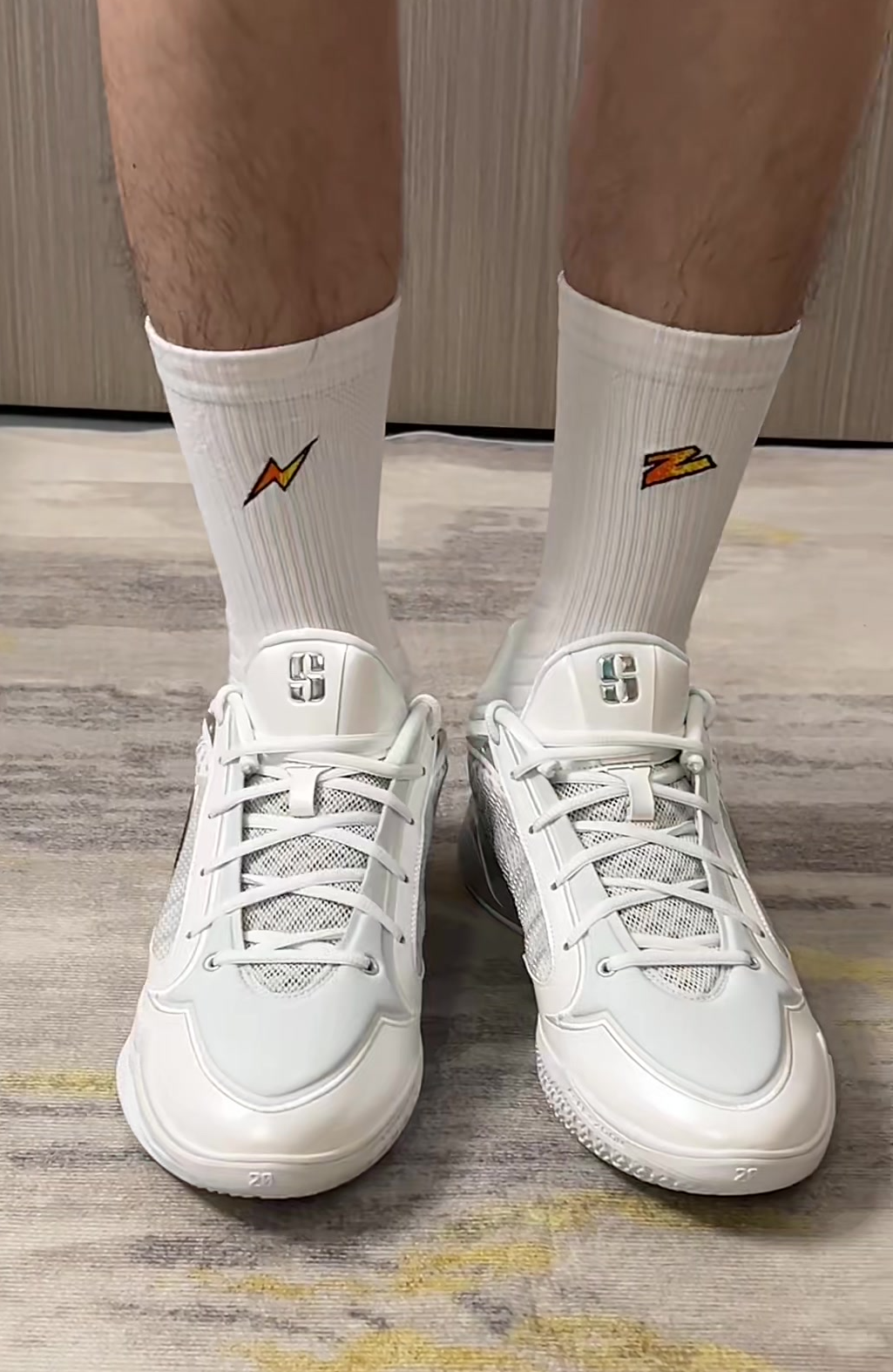 颜值实战分家｜有志者两款经典球袜实测🏀