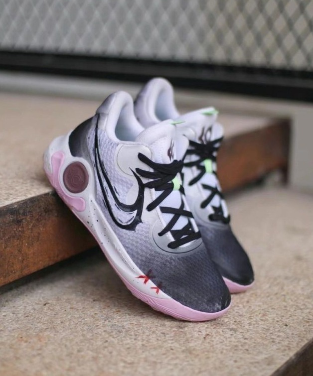 我的球鞋生涯 Nike DIY！一抹黑、白，彰显简约不简单的魅力！