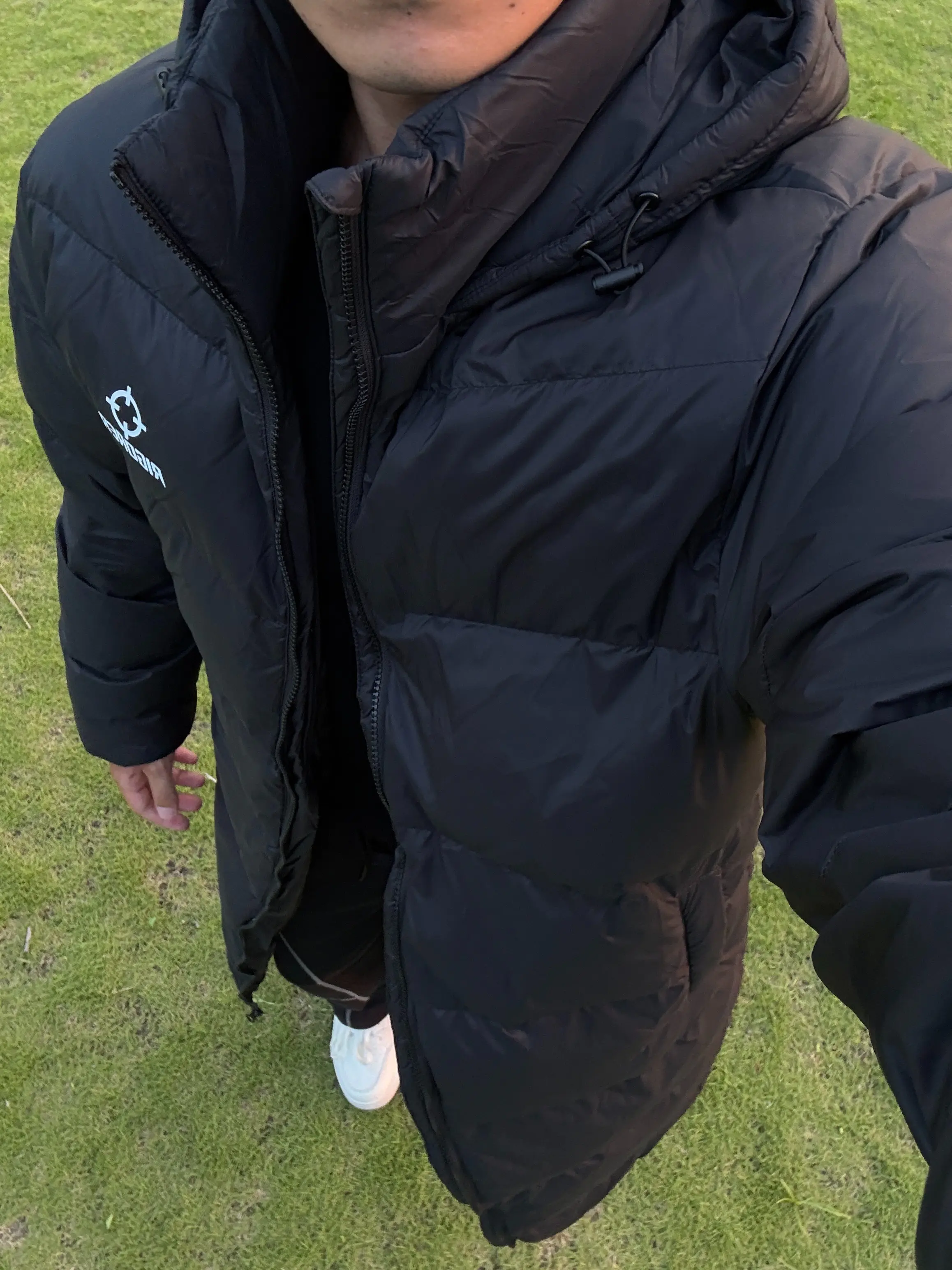 气场全开!长款羽绒服穿搭技巧!
