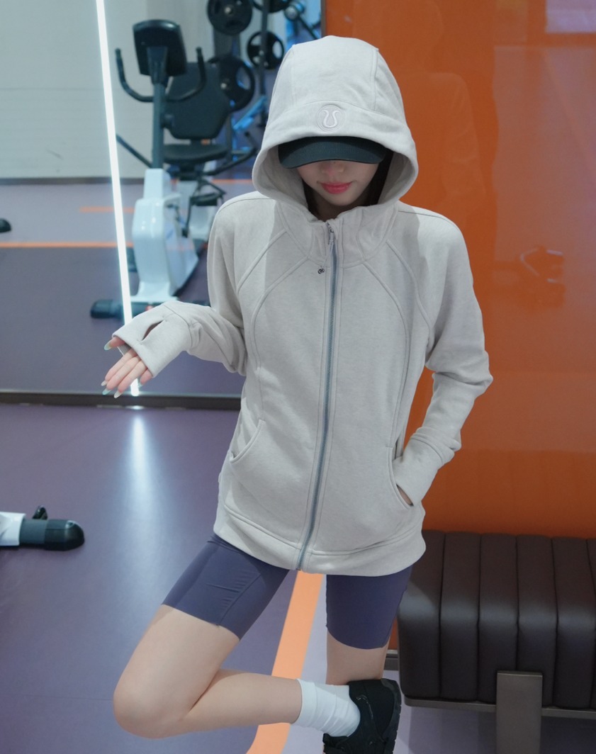 Scuba和秋天搭上了…