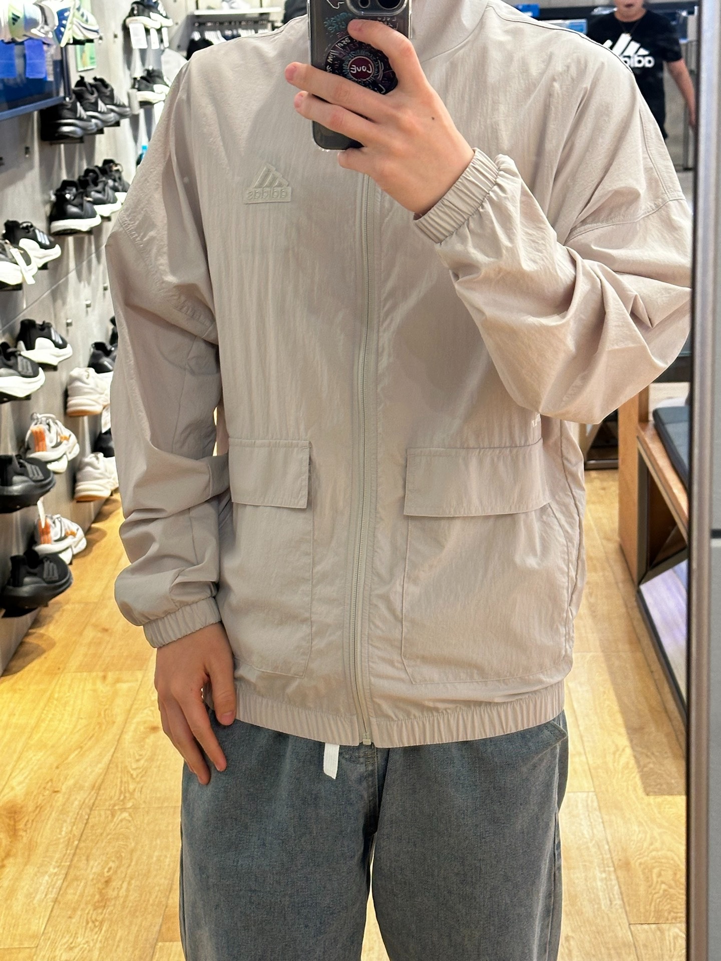 Adidas防晒衣!穿上就脱不下来了!