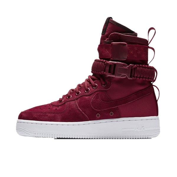 推荐商品：Nike Air Force 1 SF 板鞋 机能缠绕防滑耐磨减震透气复古包裹性 Red Crush 酒红星星