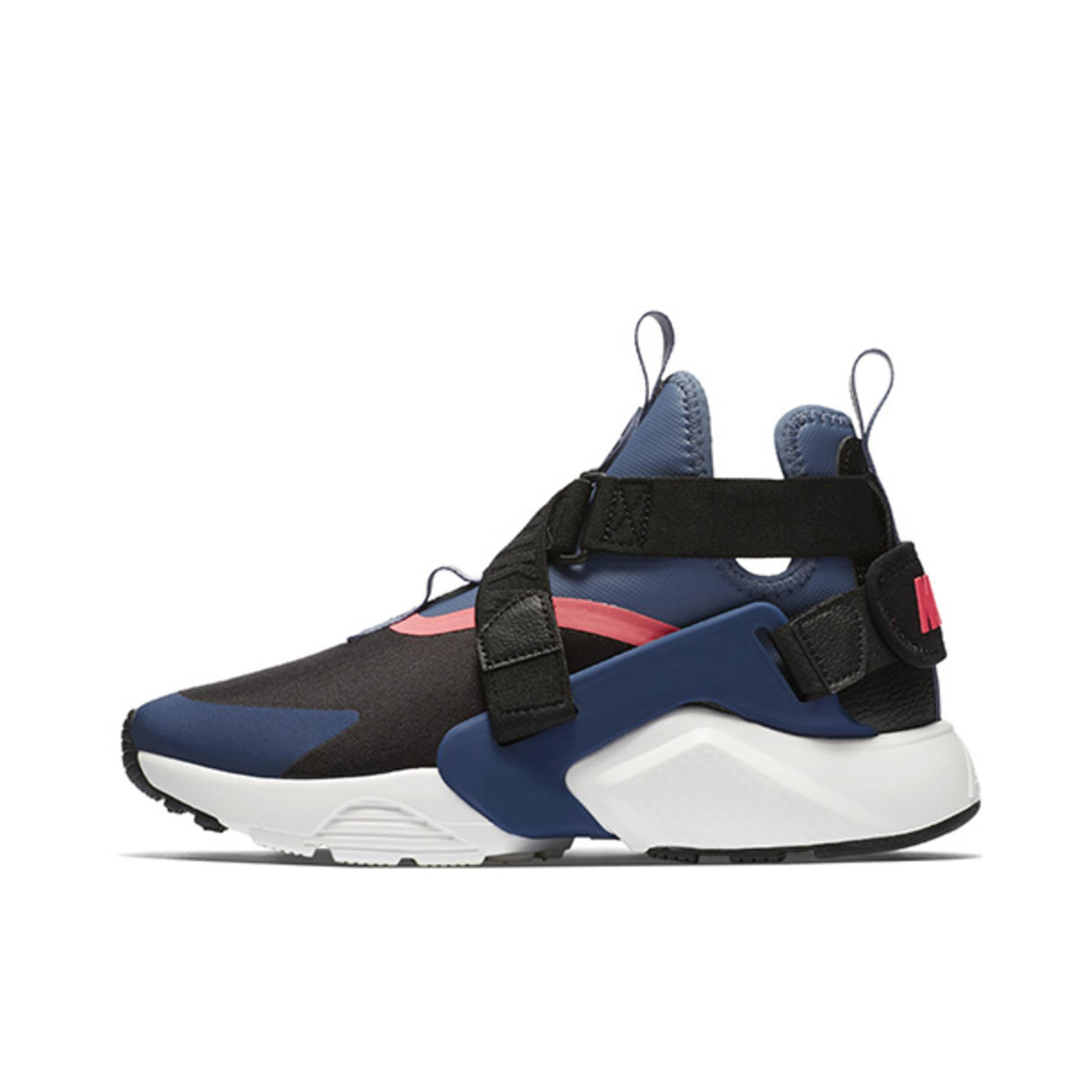推荐商品：Nike/华莱士 Air Huarache City 华莱士 运动休闲鞋 防滑耐磨轻便透气舒适百搭时尚复古织物包裹性圆头 Navy 藏蓝/粉