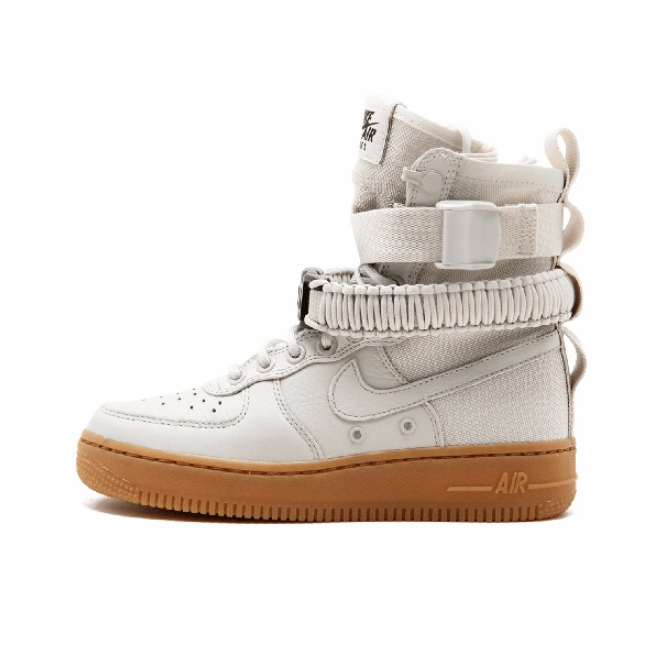 推荐商品：Nike Air Force 1 SF 板鞋 机能缠绕防滑耐磨减震透气复古包裹性 Light Bone 灰生胶