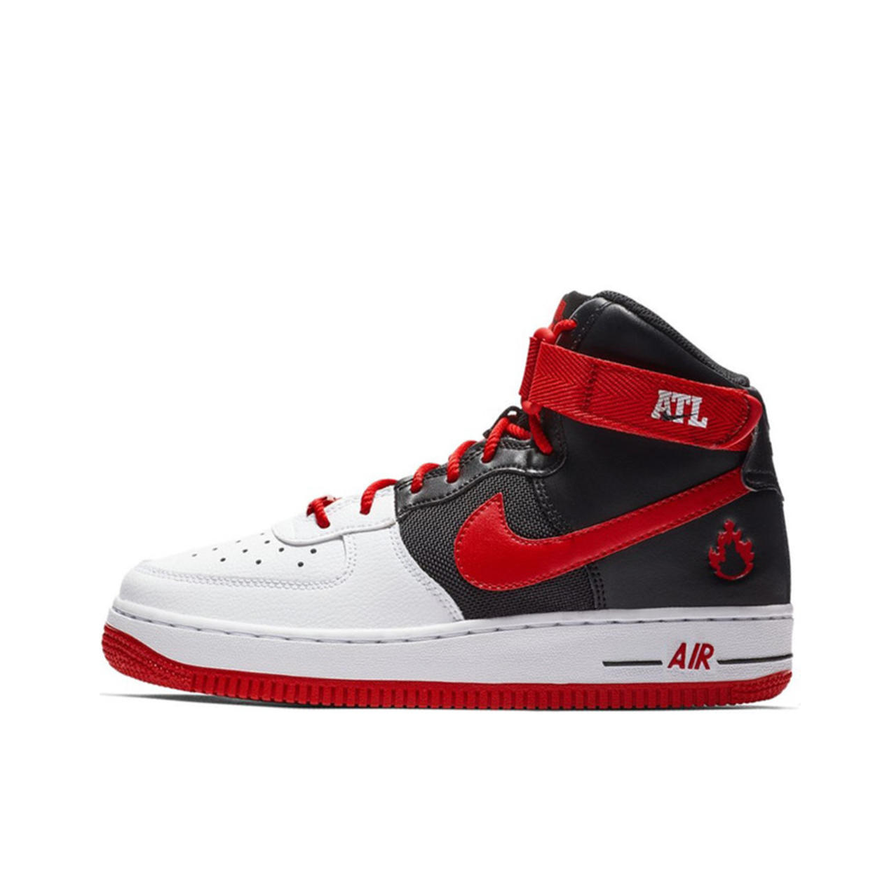 推荐商品：Nike Air Force 1 空军一号 板鞋 轻便舒适百搭耐磨防滑复古 Atlanta Away 黑白红拼接