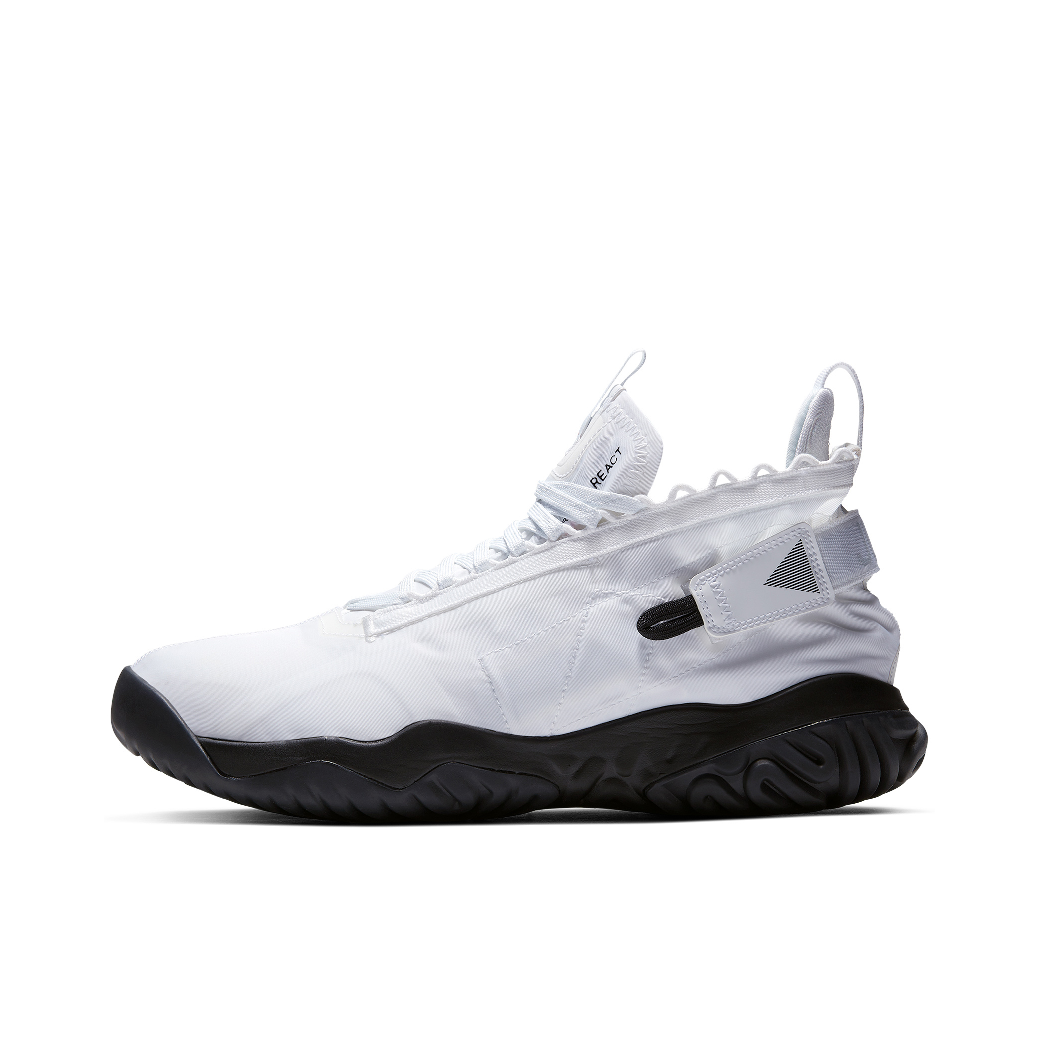 推荐商品：Jordan Proto React 运动休闲鞋 防滑耐磨舒适轻便缓震回弹百搭潮流 White/Black 白色/黑色