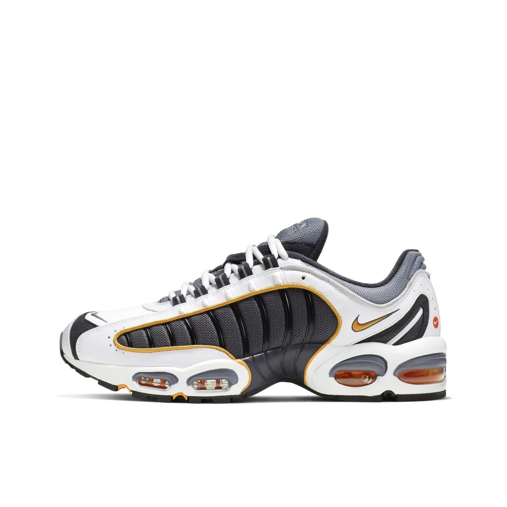 推荐商品：Nike Air Max Tailwind 4 跑鞋 防滑耐磨轻便透气舒适减震复古潮流织物支撑合成革回弹拼接 Metro Grey/White/Resin 地铁灰