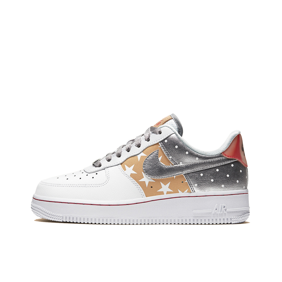 推荐商品：Nike Air Force 1 空军一号 板鞋 轻便舒适百搭耐磨防滑复古 Stars 白棕银/星星