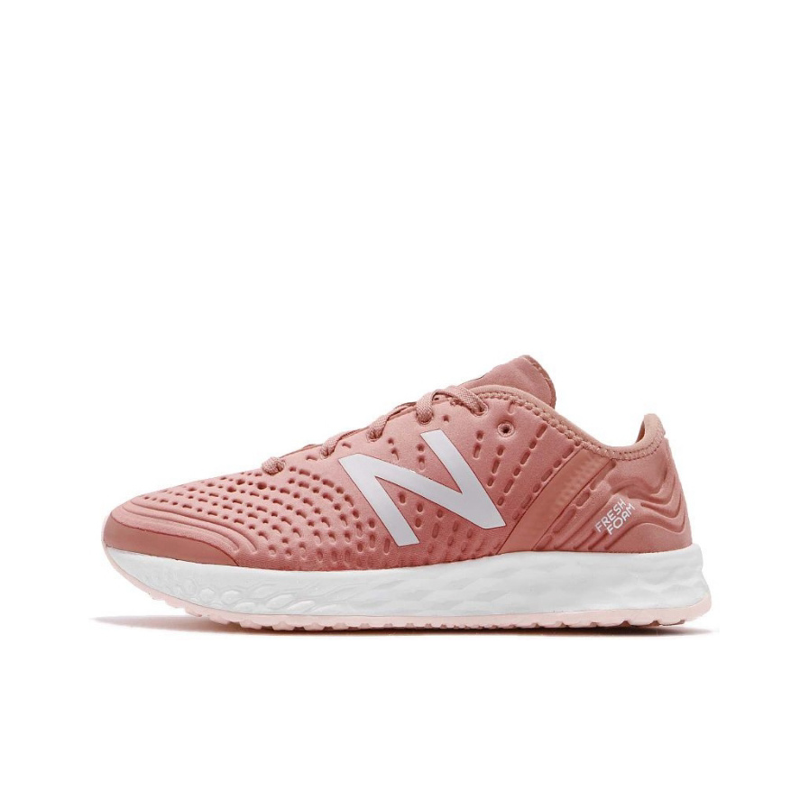 推荐商品：New Balance Fresh Foam Crush V1舒适百搭 耐磨透气 减震防滑 轻便 休闲 马拉松 跑鞋 藕粉色